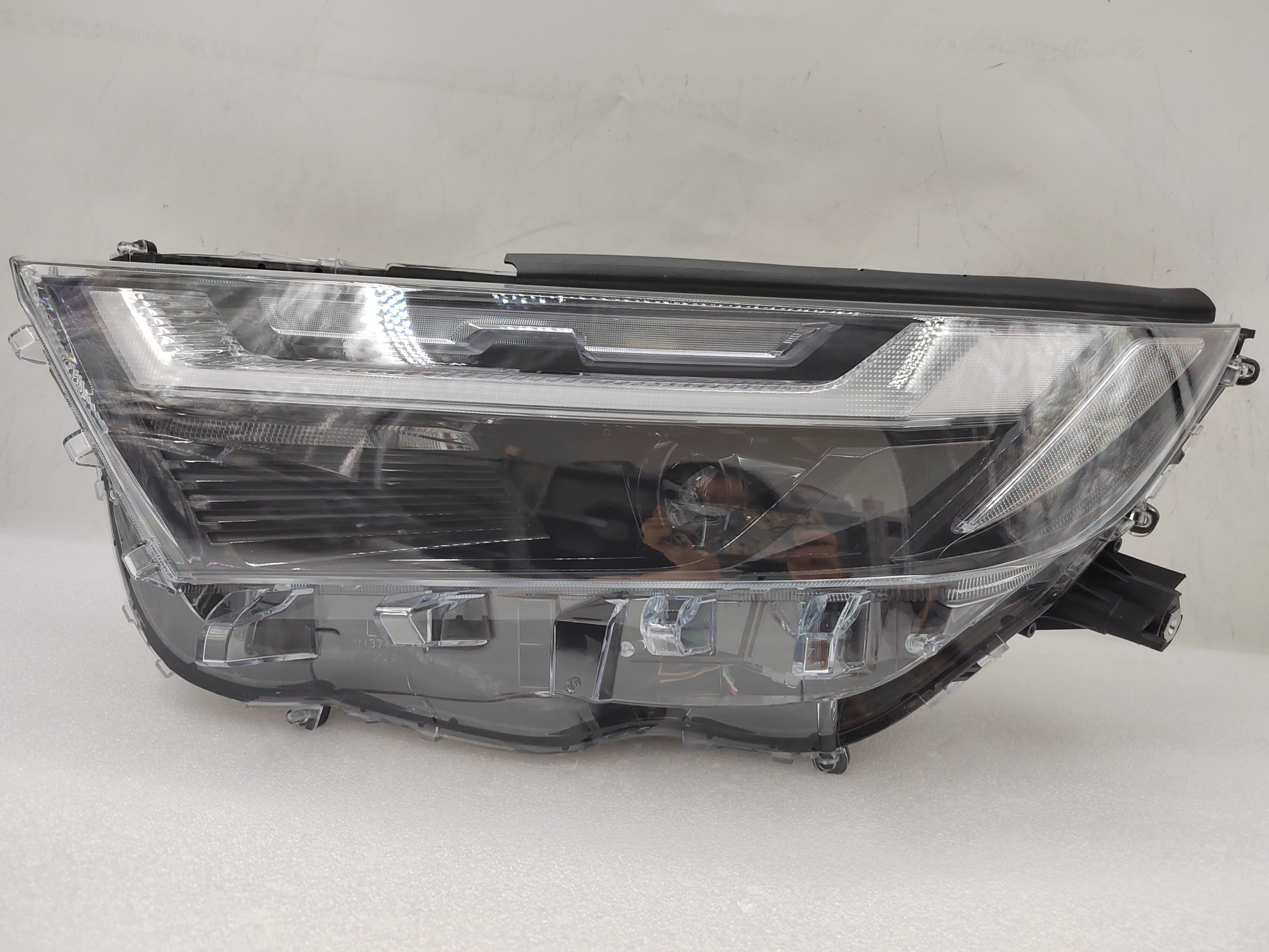 TOYOTA RAV4 2022-2023 LED L.H.S HEADLIGHT ASSEMBLY