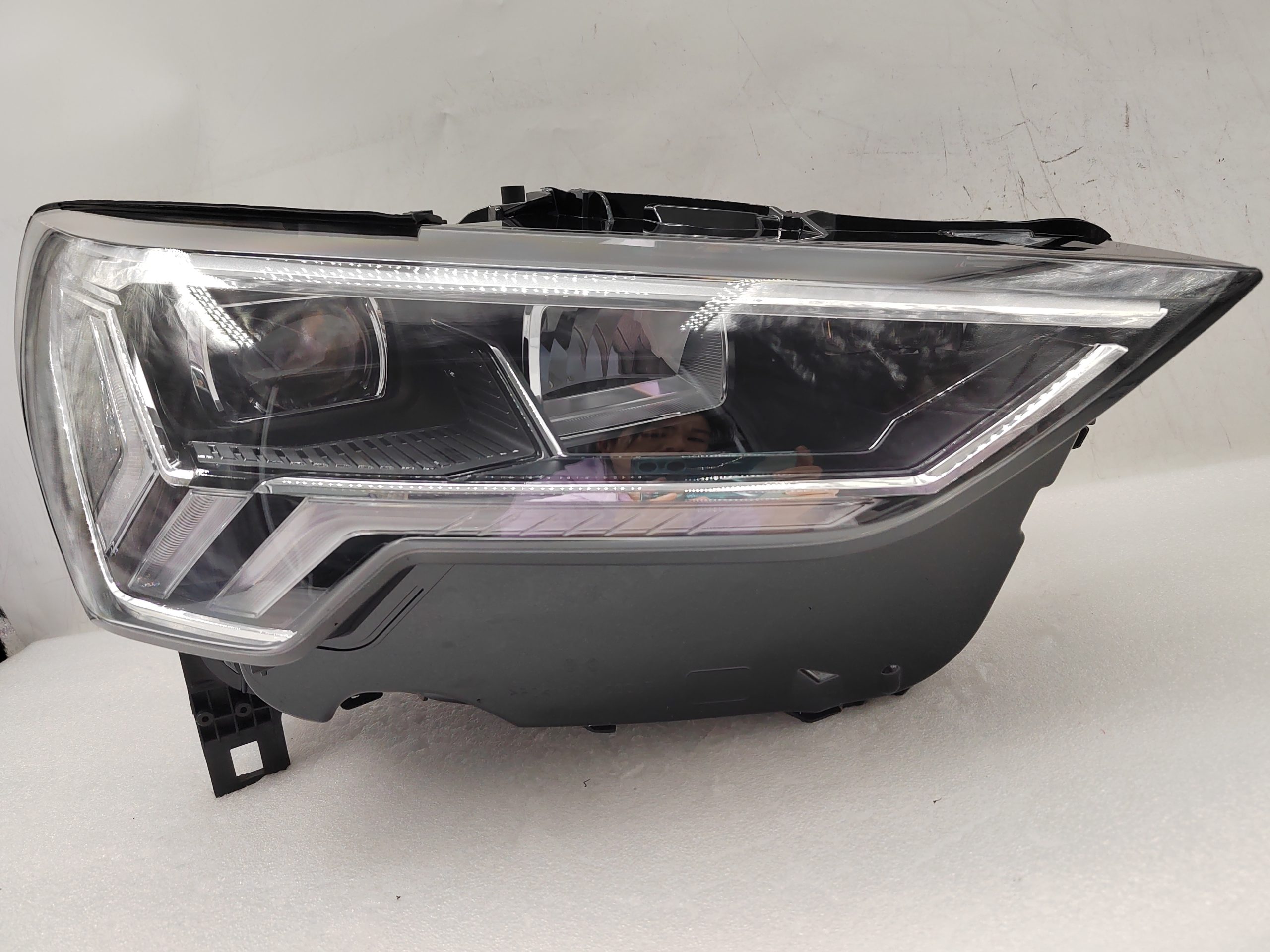 AUDI Q3 83A 2019-2023 LED R.H.S HEADLIGHT ASSEMBLY