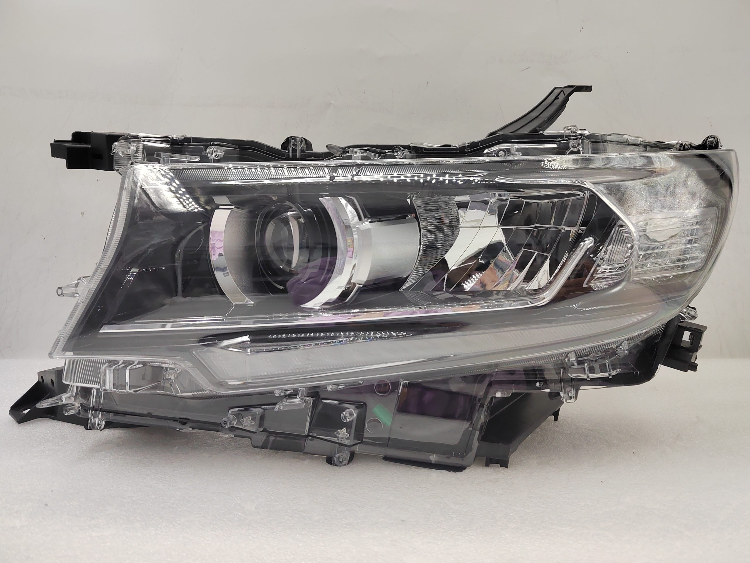 TOYOTA LANDCRUISER PRADO 150 GDJ150R 2018-2022 LED L.H.S HEADLIGHT ASSEMBLY