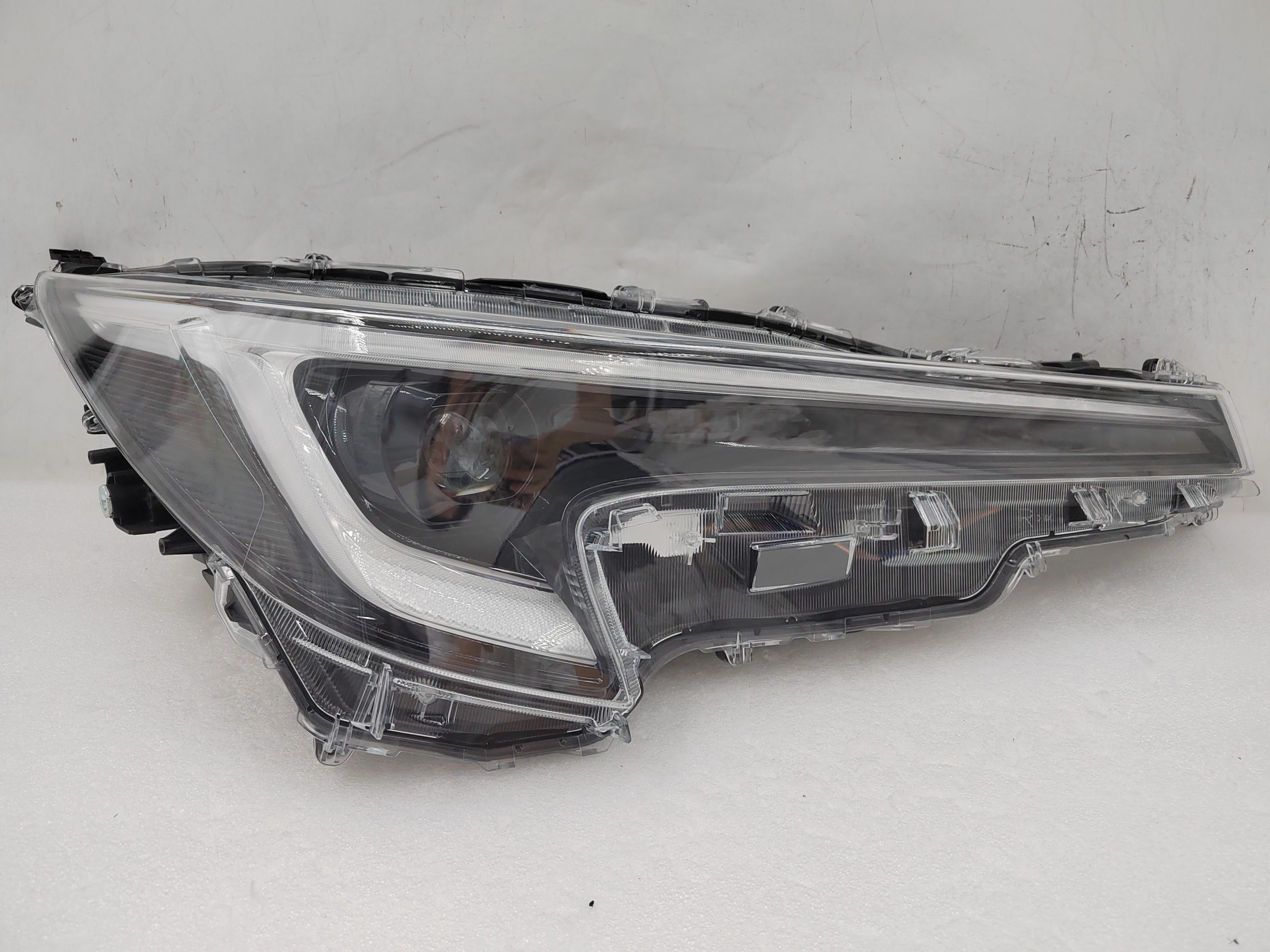 TOYOTA COROLLA 2022-2024 LED R.H.S HEADLIGHT ASSEMBLY