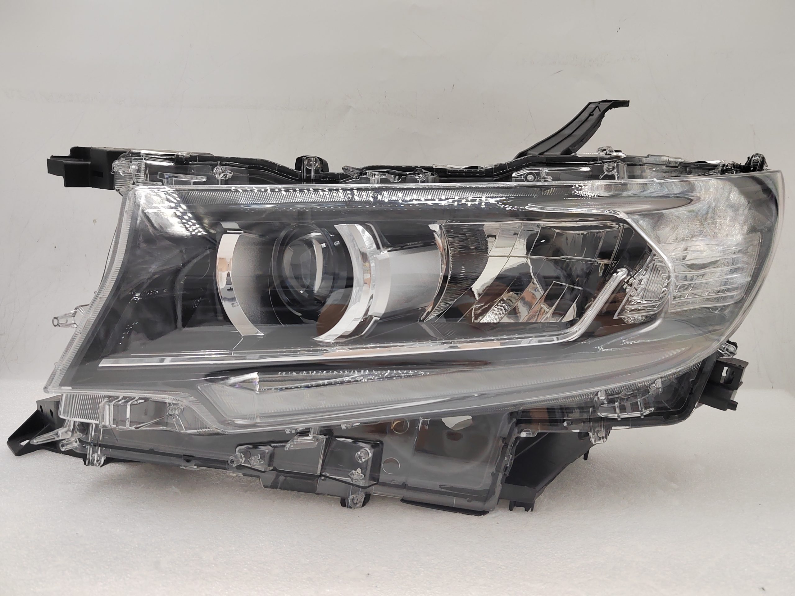 TOYOTA LANDCRUISER PRADO 150 GDJ150R 2018-2022 LED L.H.S HEADLIGHT ASSEMBLY