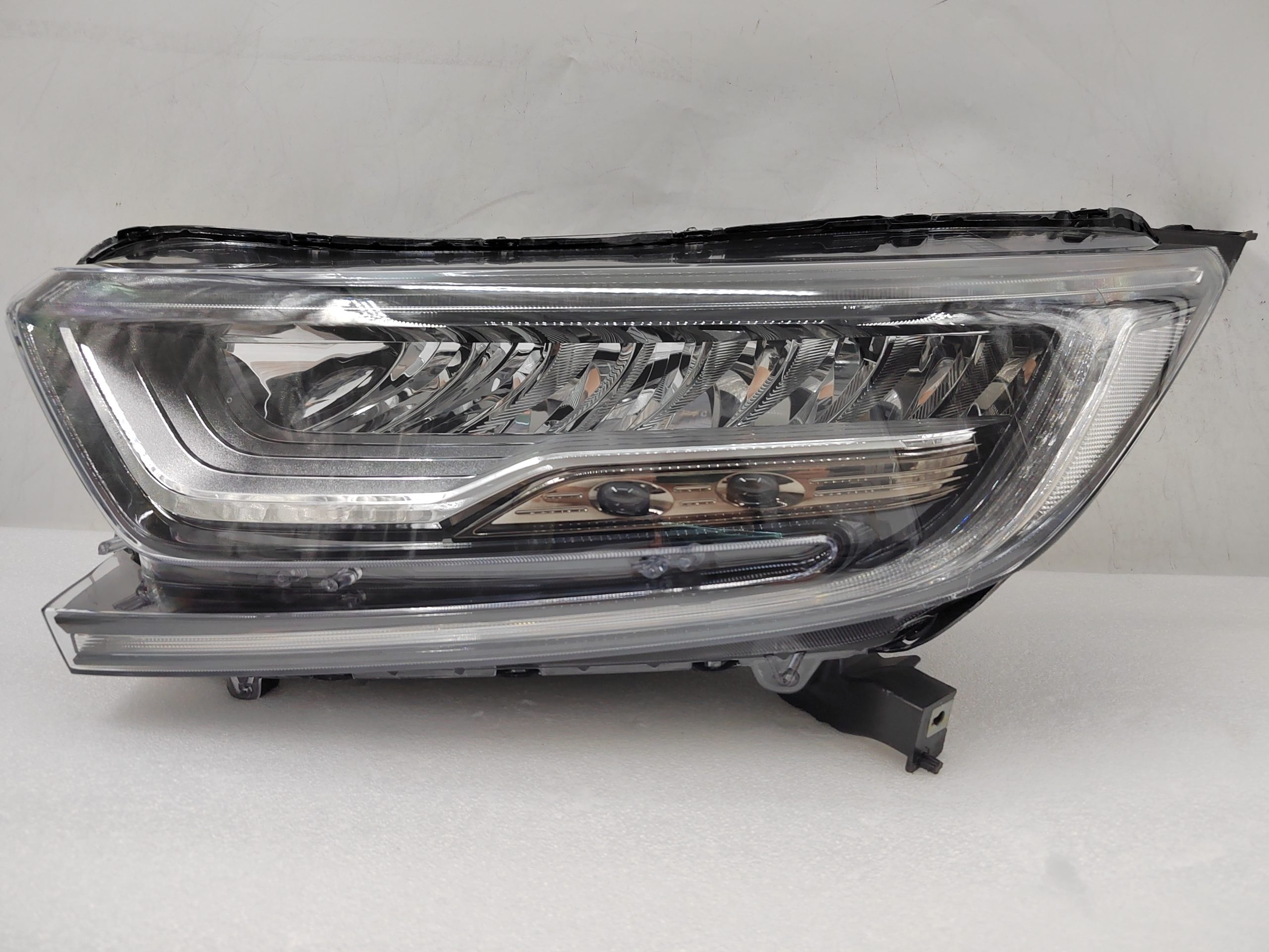 HONDA CR-V MK5 2017-2022 LED L.H.S HEADLIGHT ASSEMBLY