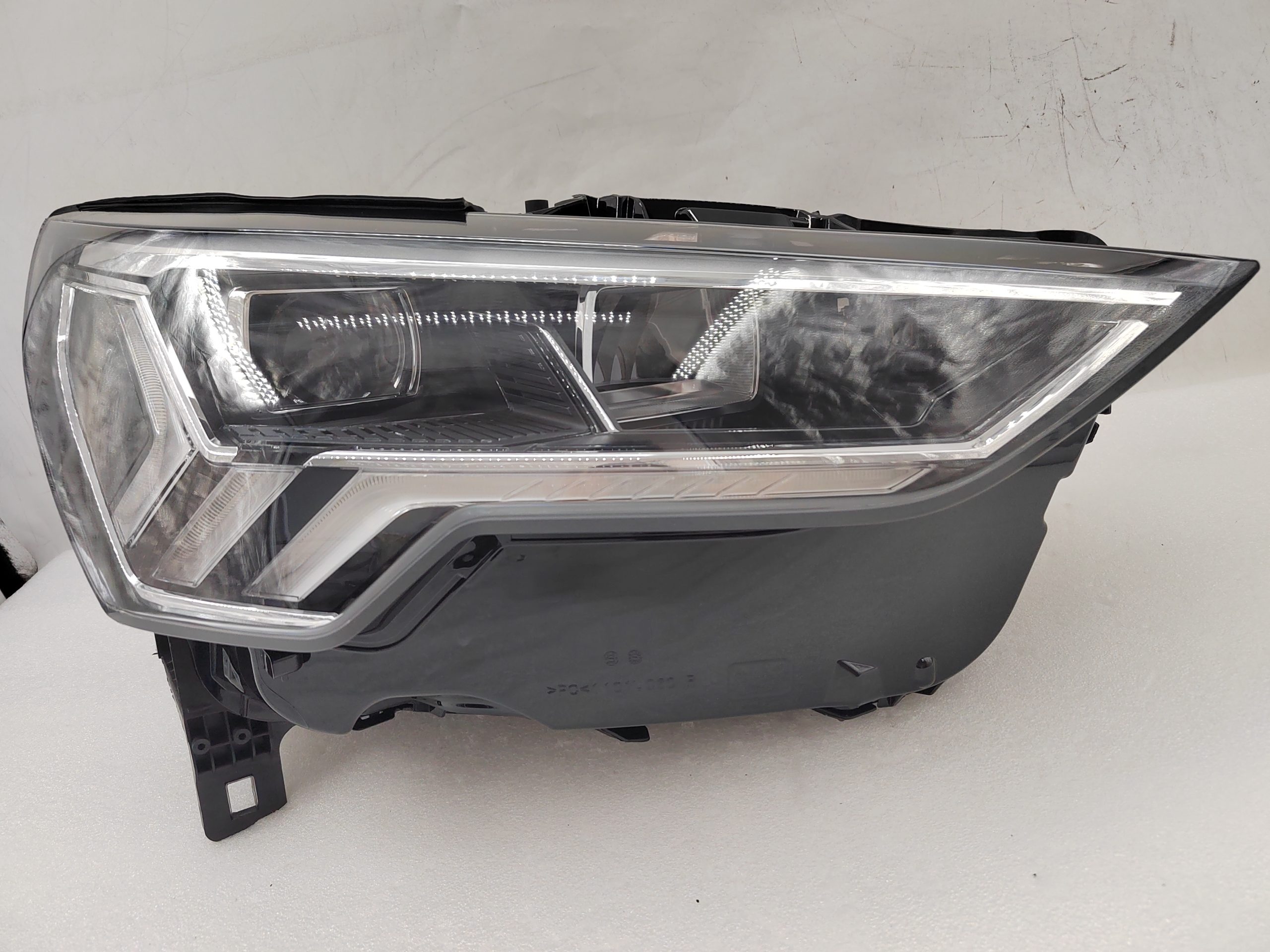 AUDI Q3 83A 2019-2023 LED R.H.S HEADLIGHT ASSEMBLY