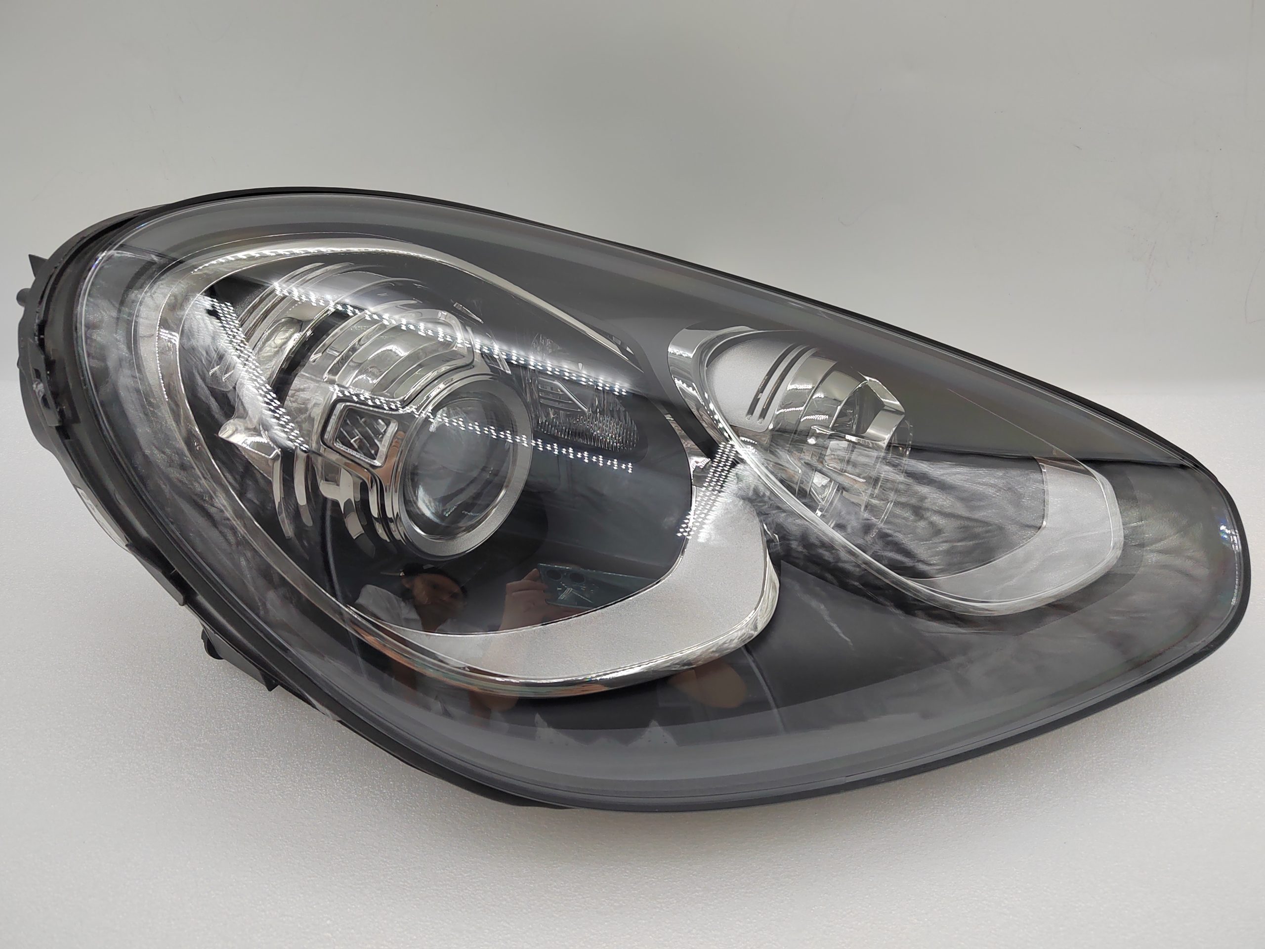 PORSCHE CAYENNE 958 2015-2018 XENON R.H.S HEADLIGHT ASSEMBLY