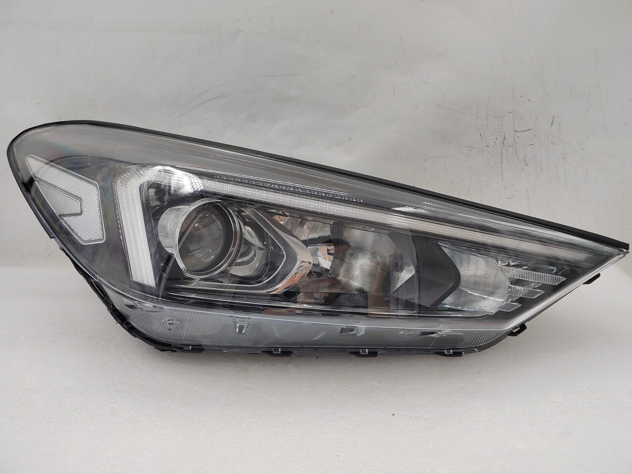 HYUNDAI TUCSON III 2018-2020 HALOGEN R.H.S HEADLIGHT ASSEMBLY