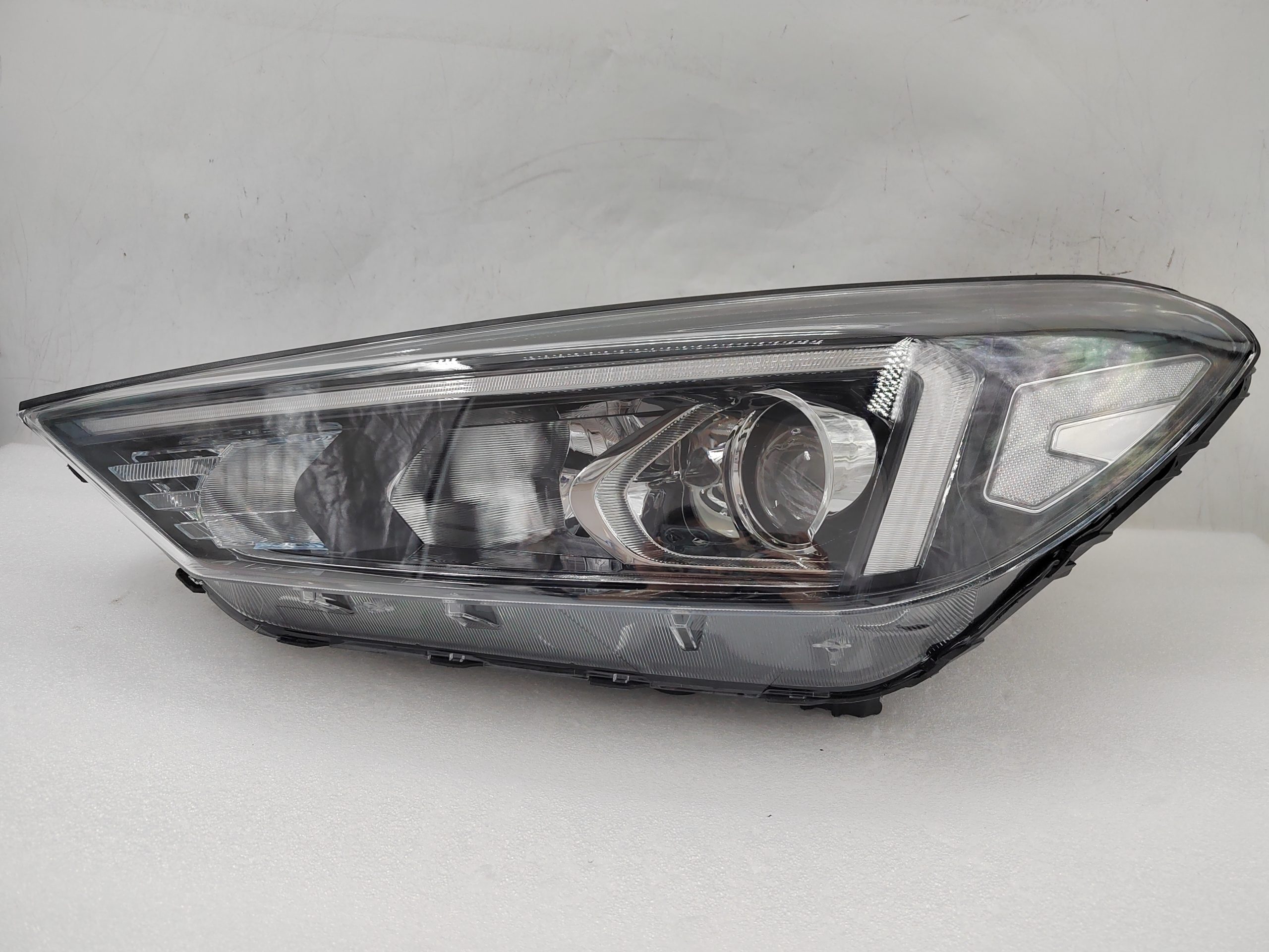 HYUNDAI TUCSON III 2018-2020 HALOGEN L.H.S HEADLIGHT ASSEMBLY