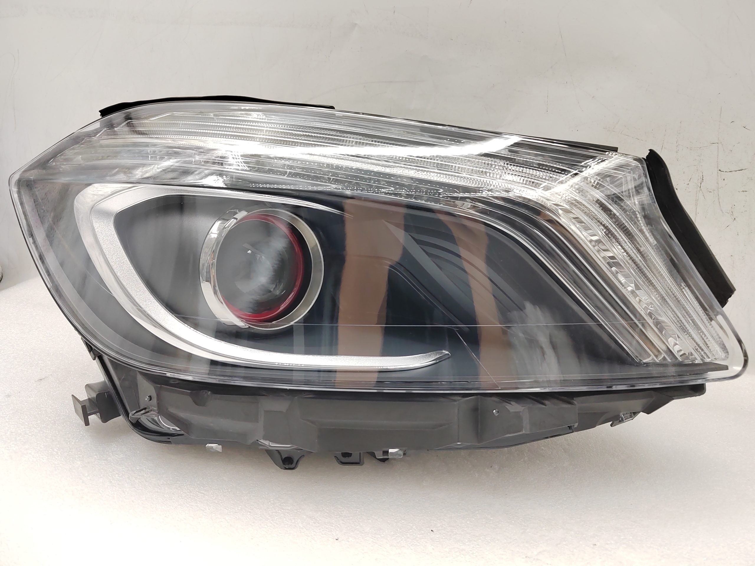 MERCEDES-BENZ A-CLASS W176 2013-2015 XENON R.H.S HEADLIGHT ASSEMBLY