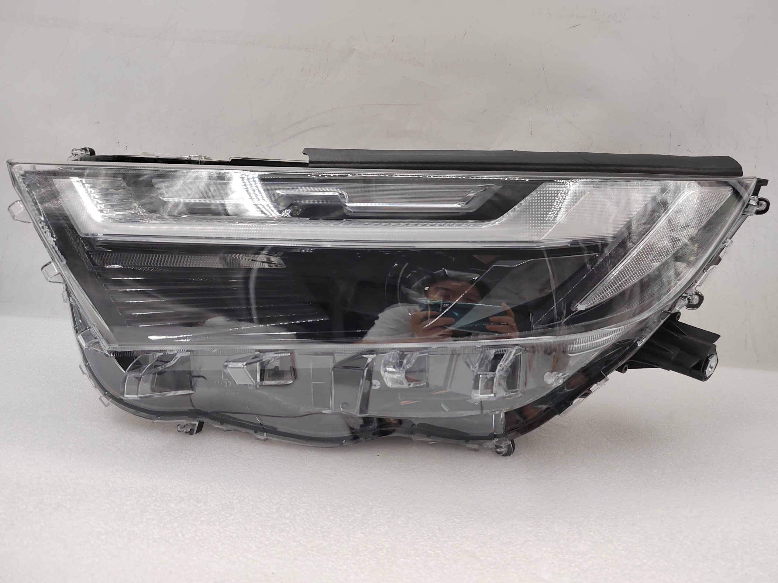 TOYOTA RAV4 2022-2023 LED L.H.S HEADLIGHT ASSEMBLY