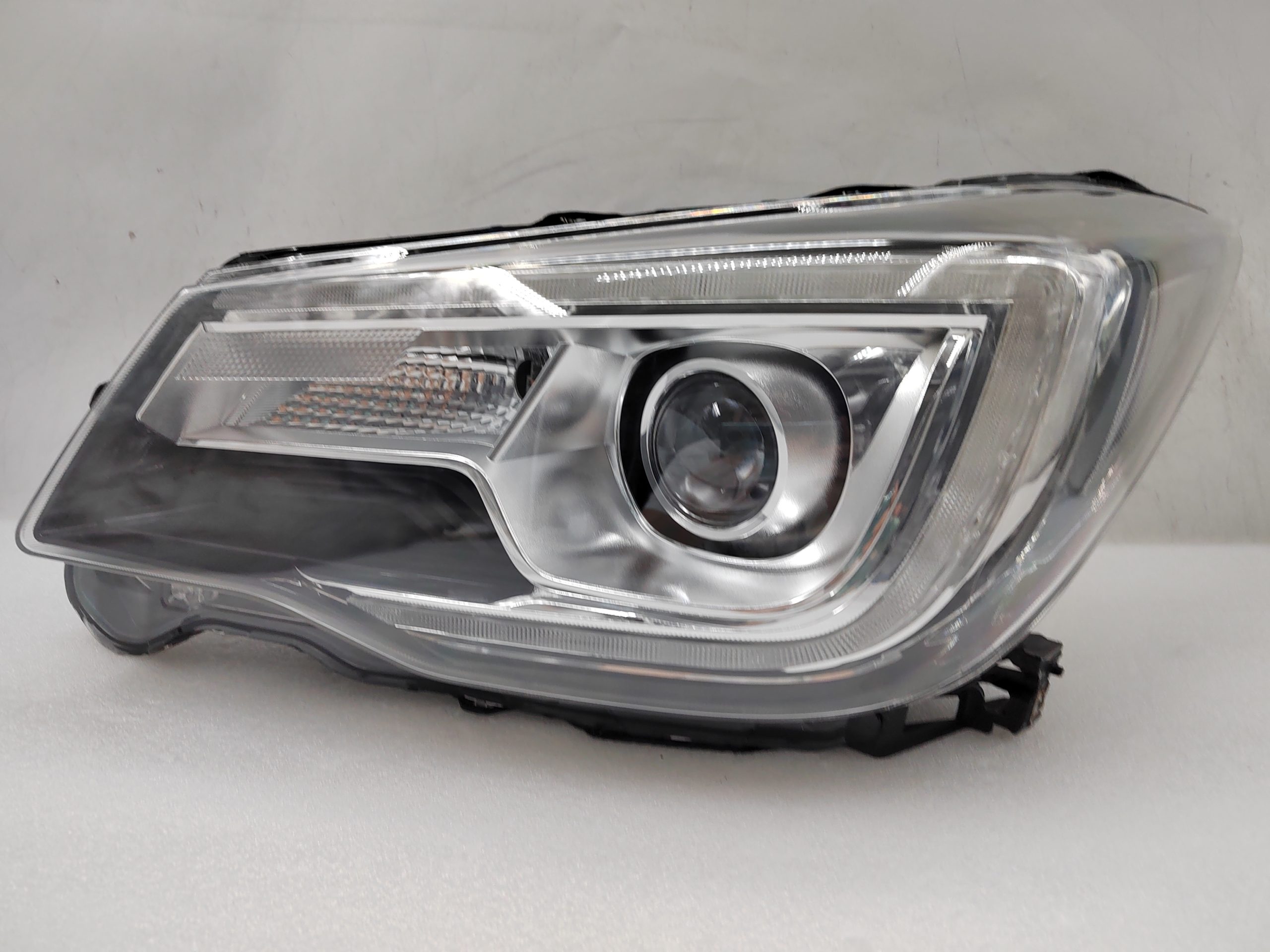 SUBARU FORESTER 2016-2018 LED L.H.S HEADLIGHT ASSEMBLY