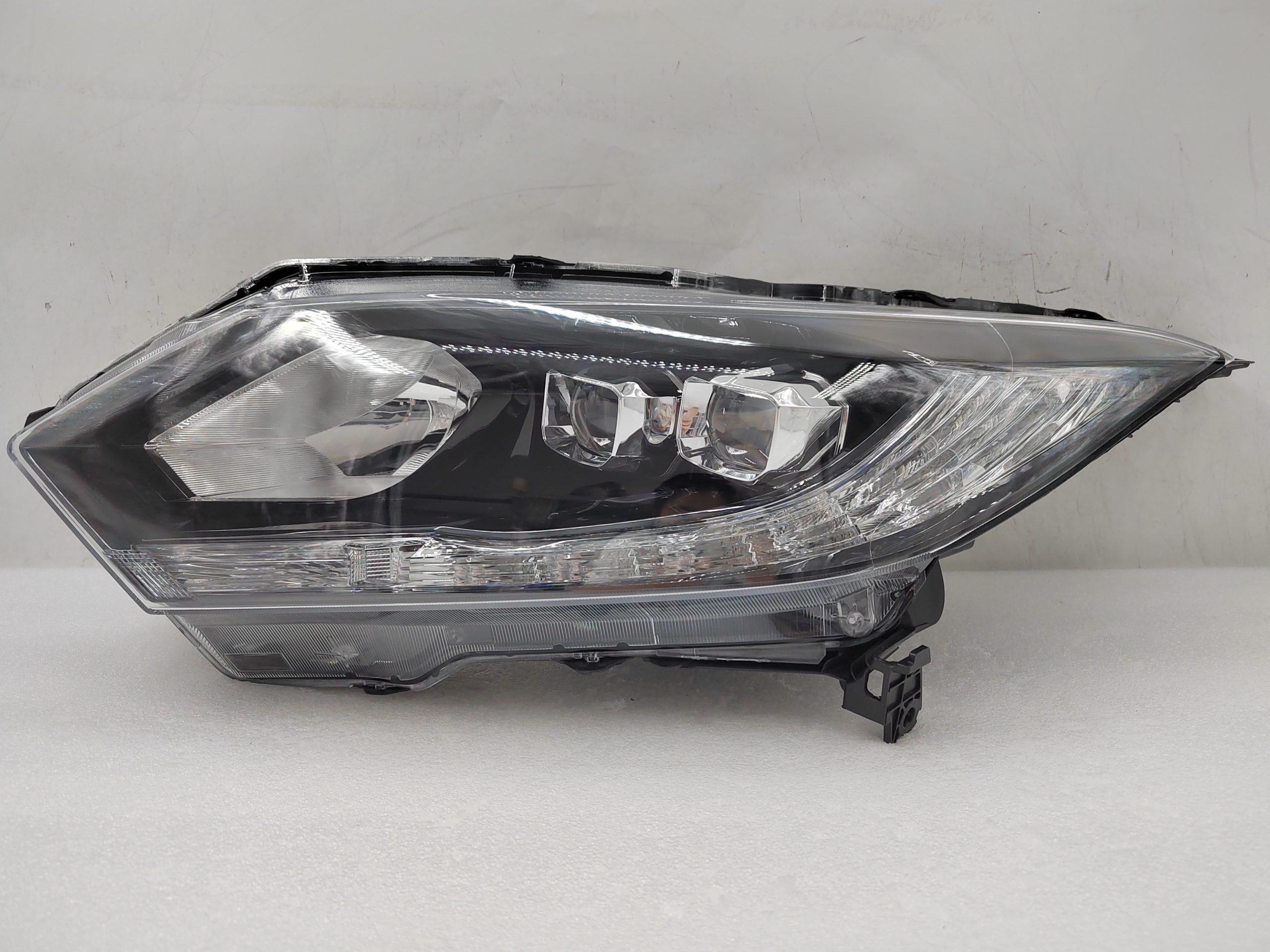 HONDA HR-V 2015-2018 LED L.H.S HEADLIGHT ASSEMBLY