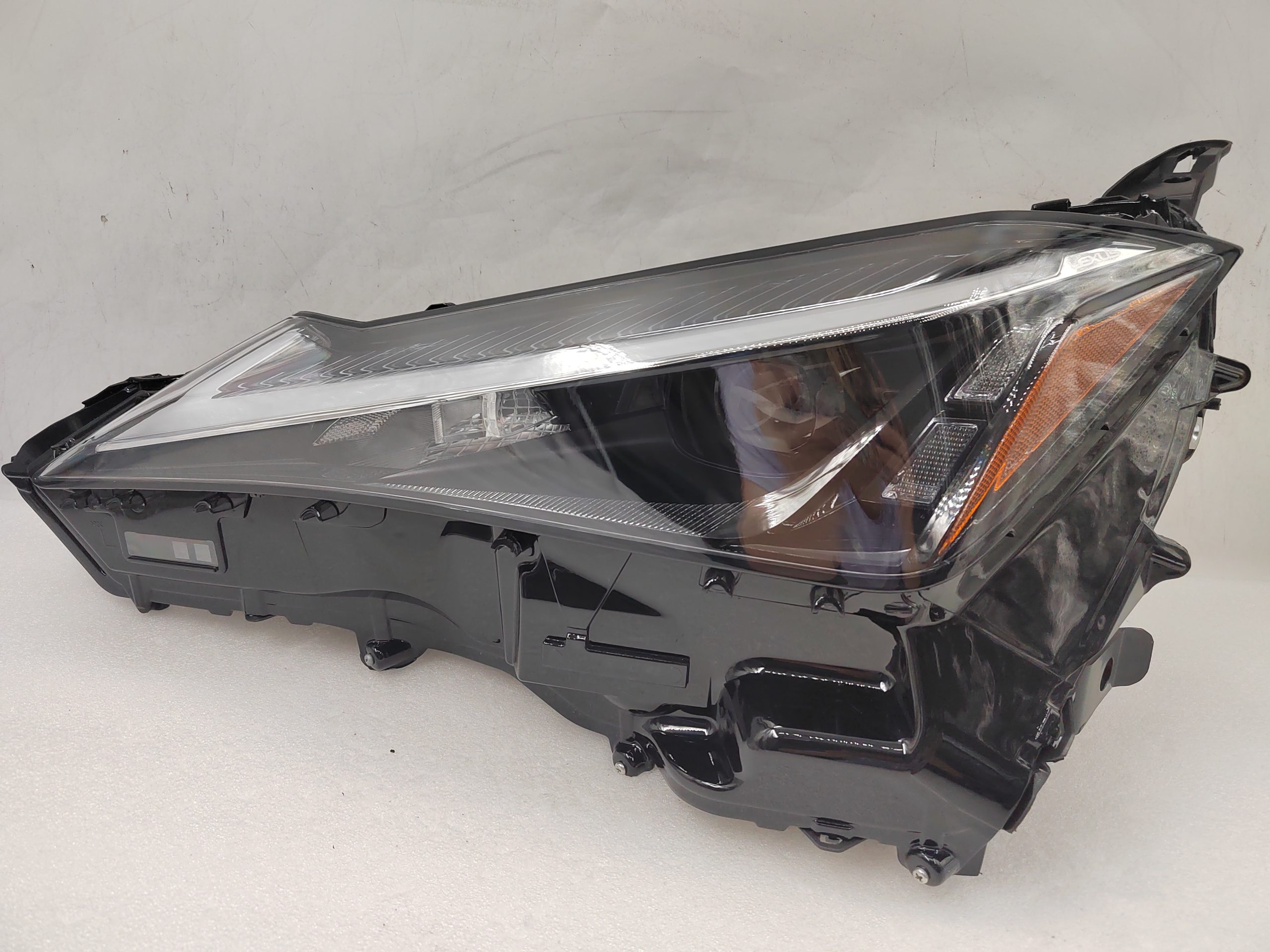 LEXUS UX 200&250H 2019-2023 LED L.H.S HEADLIGHT ASSEMBLY
