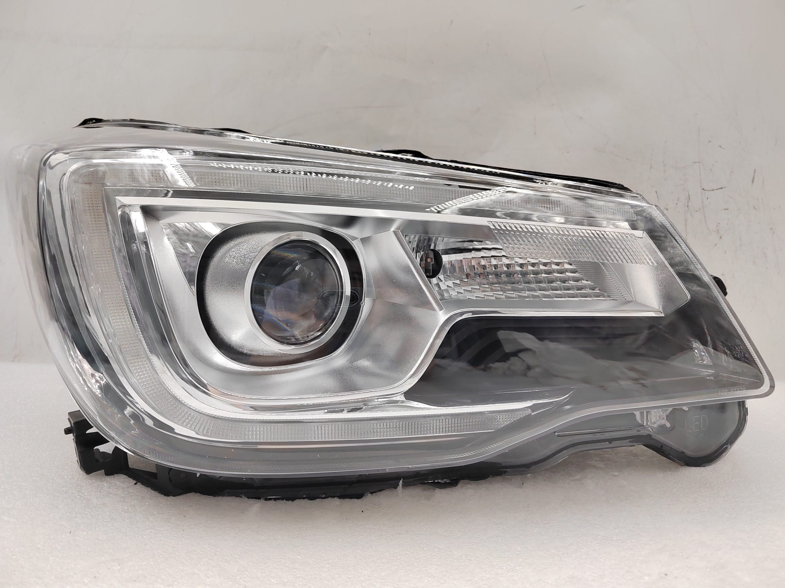 SUBARU FORESTER 2016-2018 LED R.H.S HEADLIGHT ASSEMBLY