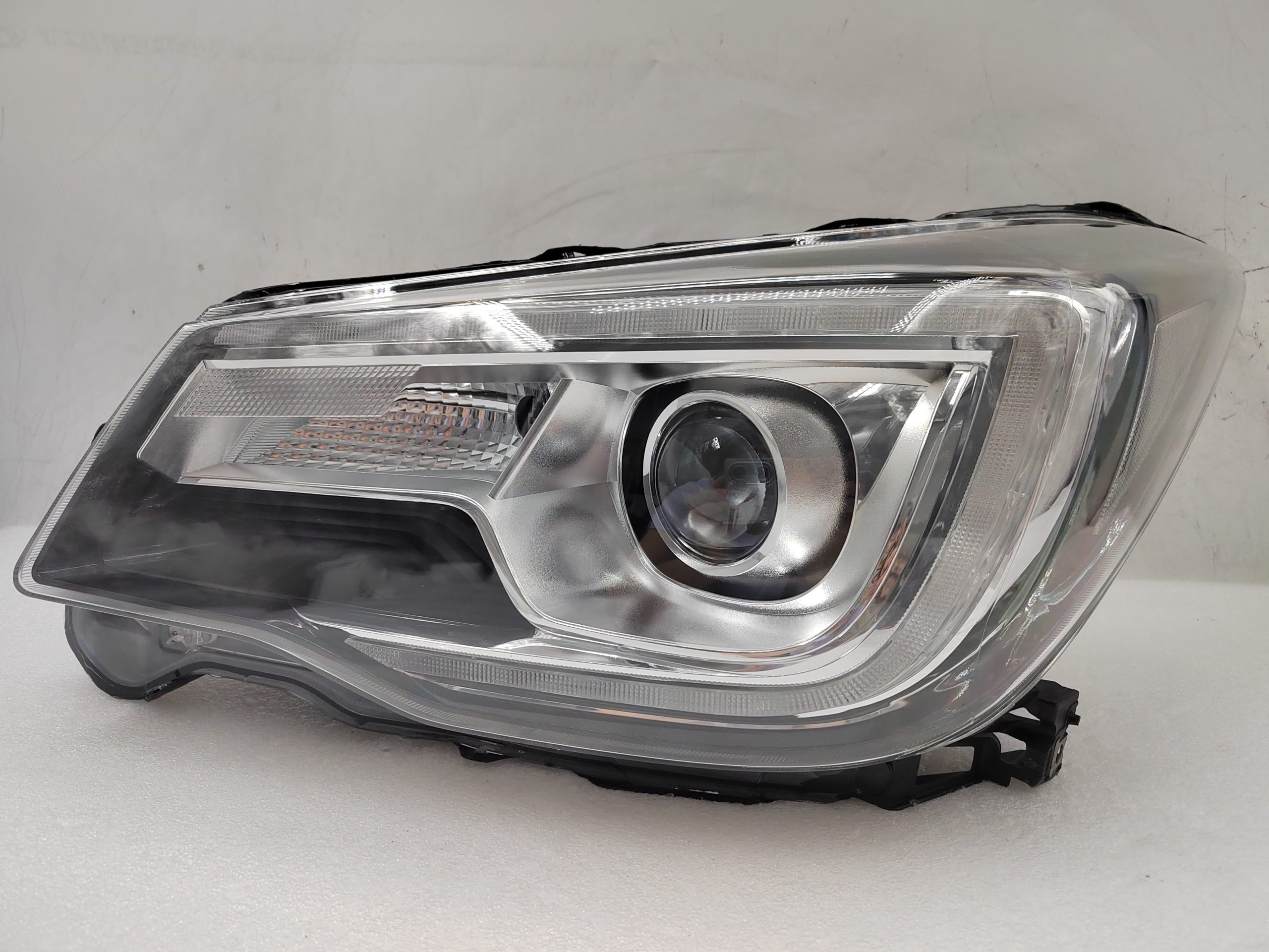 SUBARU FORESTER 2016-2018 LED L.H.S HEADLIGHT ASSEMBLY