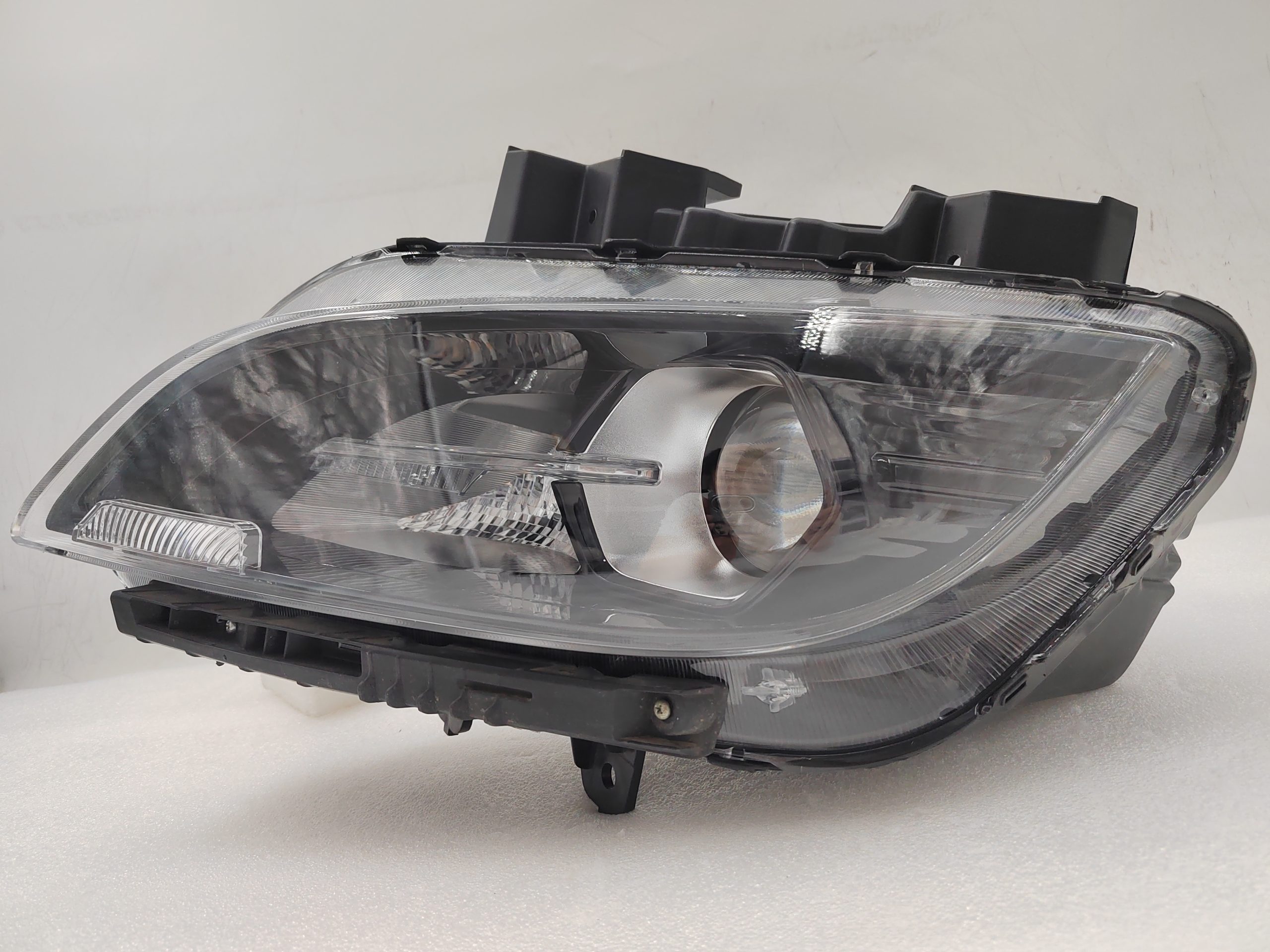 HYUNDAI KONA 2021-2023 HALOGEN L.H.S HEADLIGHT ASSEMBLY