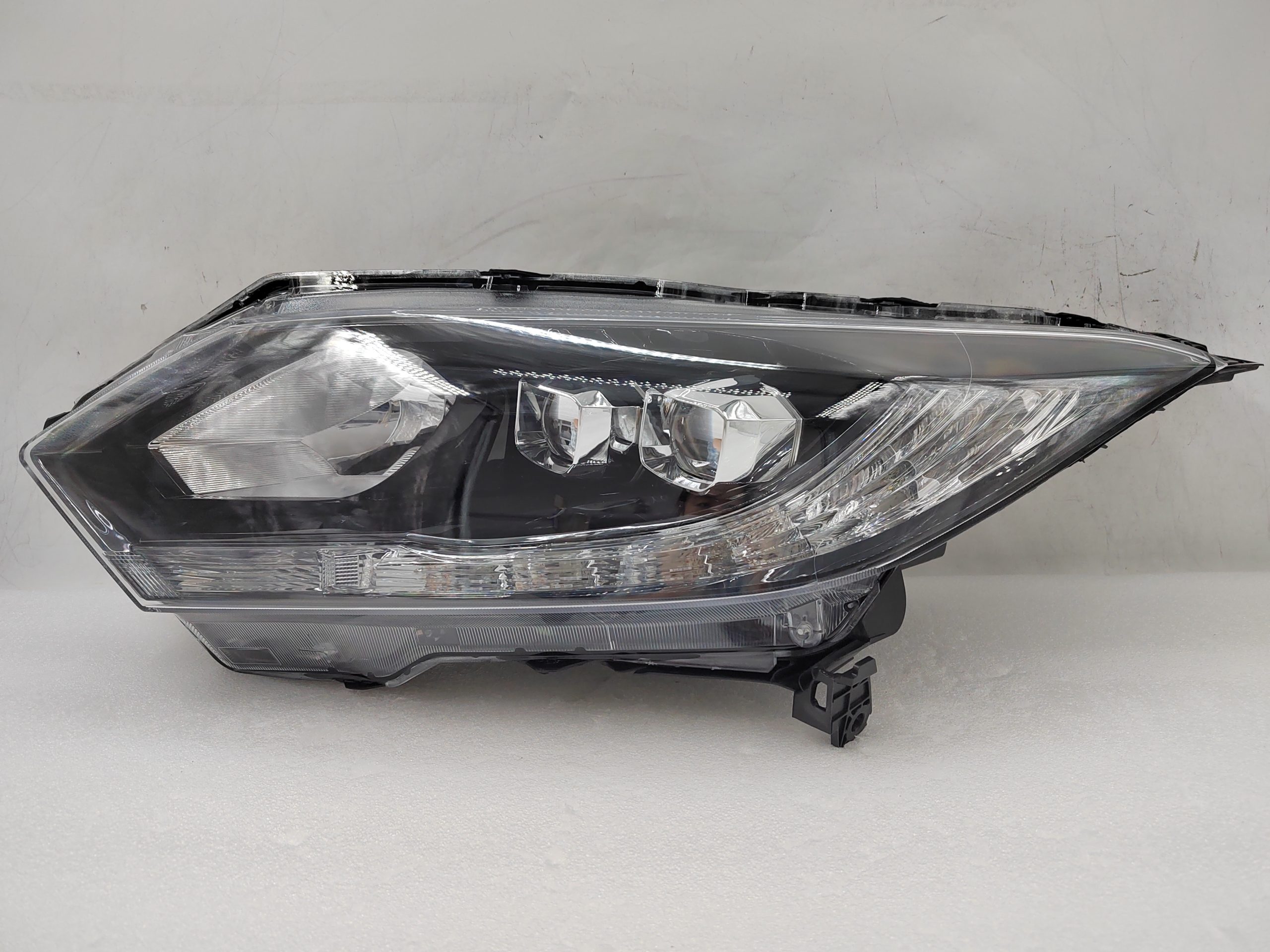 HONDA HR-V 2015-2018 LED L.H.S HEADLIGHT ASSEMBLY