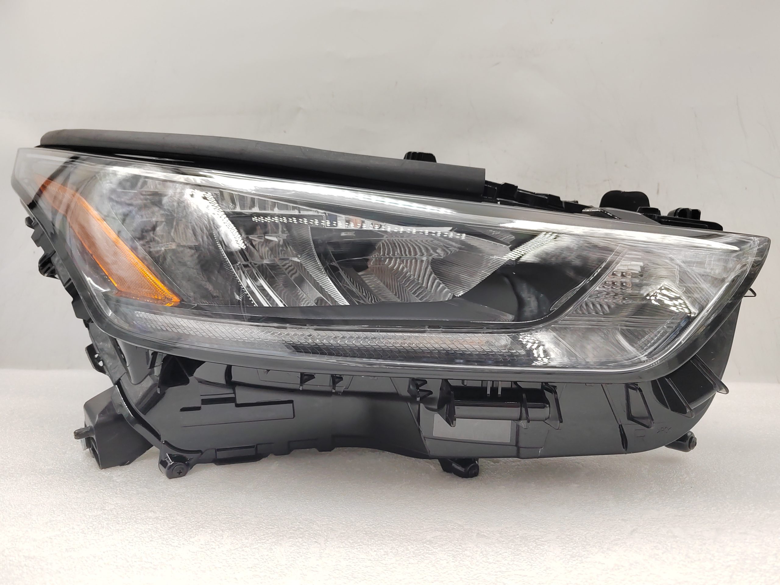 TOYOTA KLUGER 2020-2023 LED R.H.S HEADLIGHT ASSEMBLY