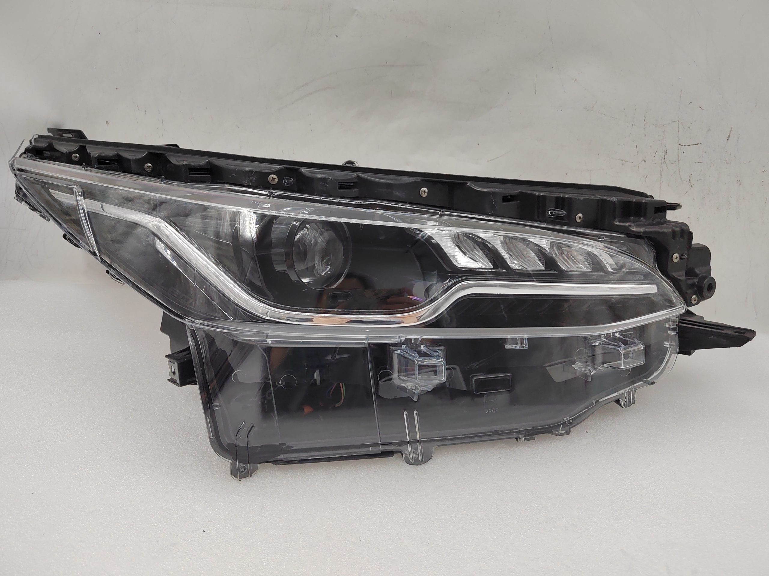 TOYOTA FORTUNER 2021-2023 LED R.H.S HEADLIGHT ASSEMBLY