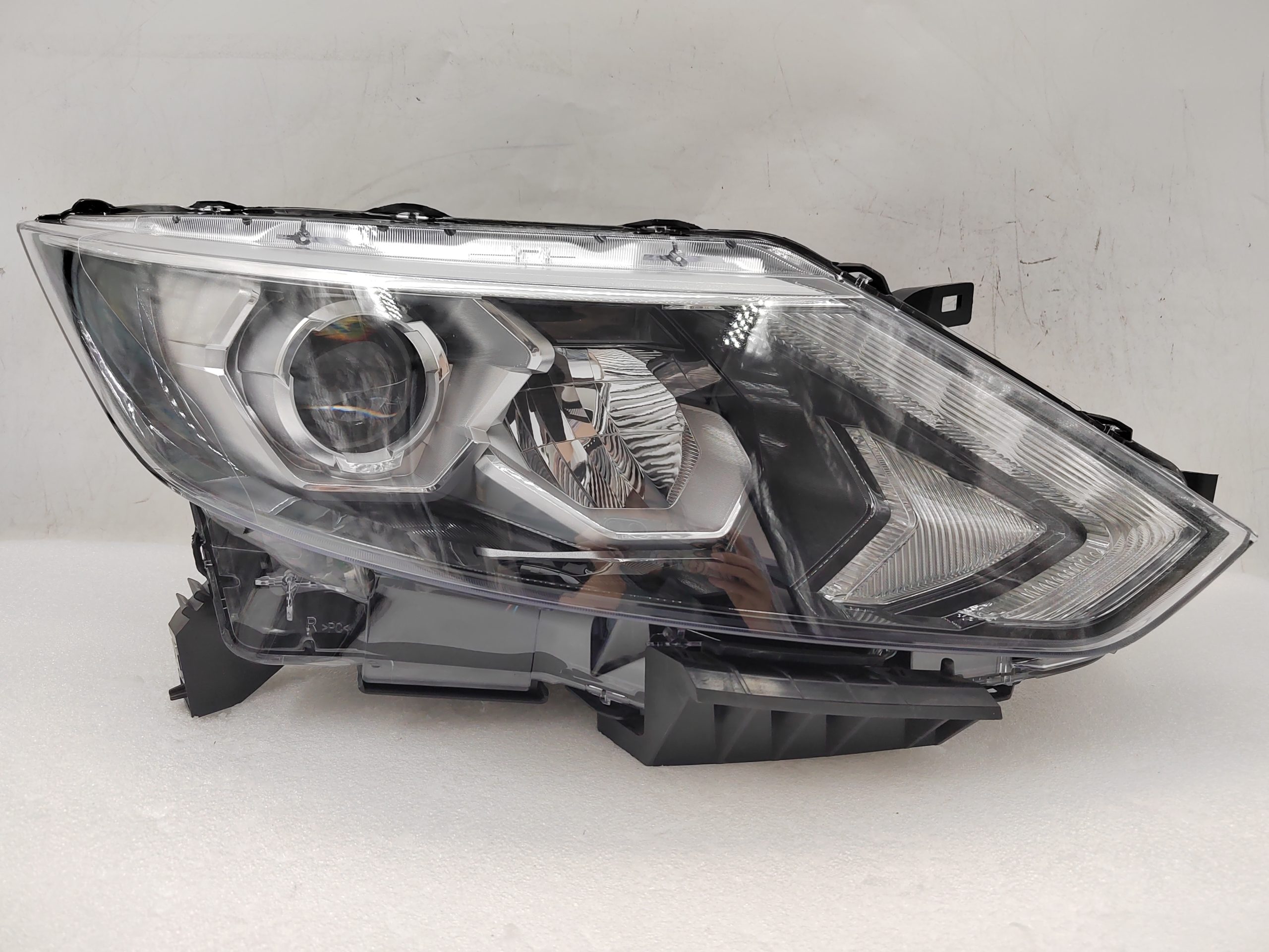 NISSAN QASHQAI J11 2014-2016 LED R.H.S HEADLIGHT ASSEMBLY
