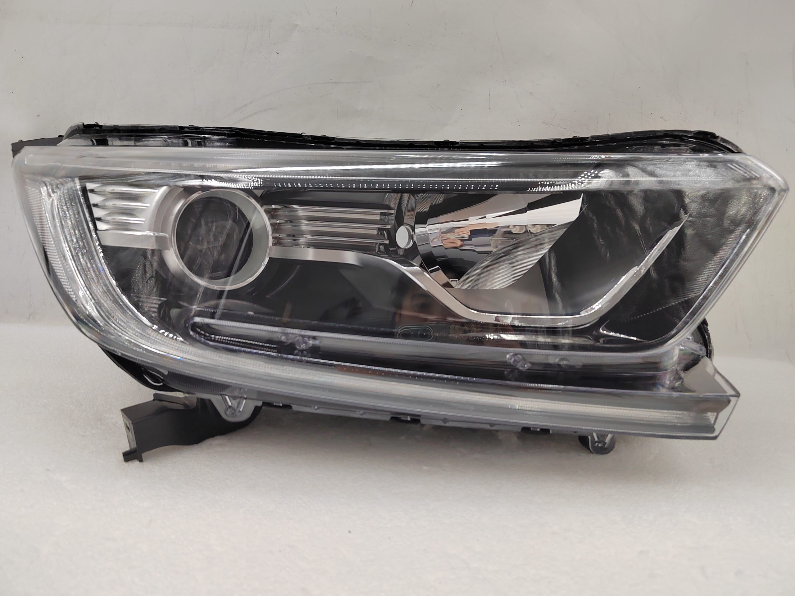 HONDA CR-V 2017-2022 HALOGEN R.H.S HEADLIGHT ASSEMBLY