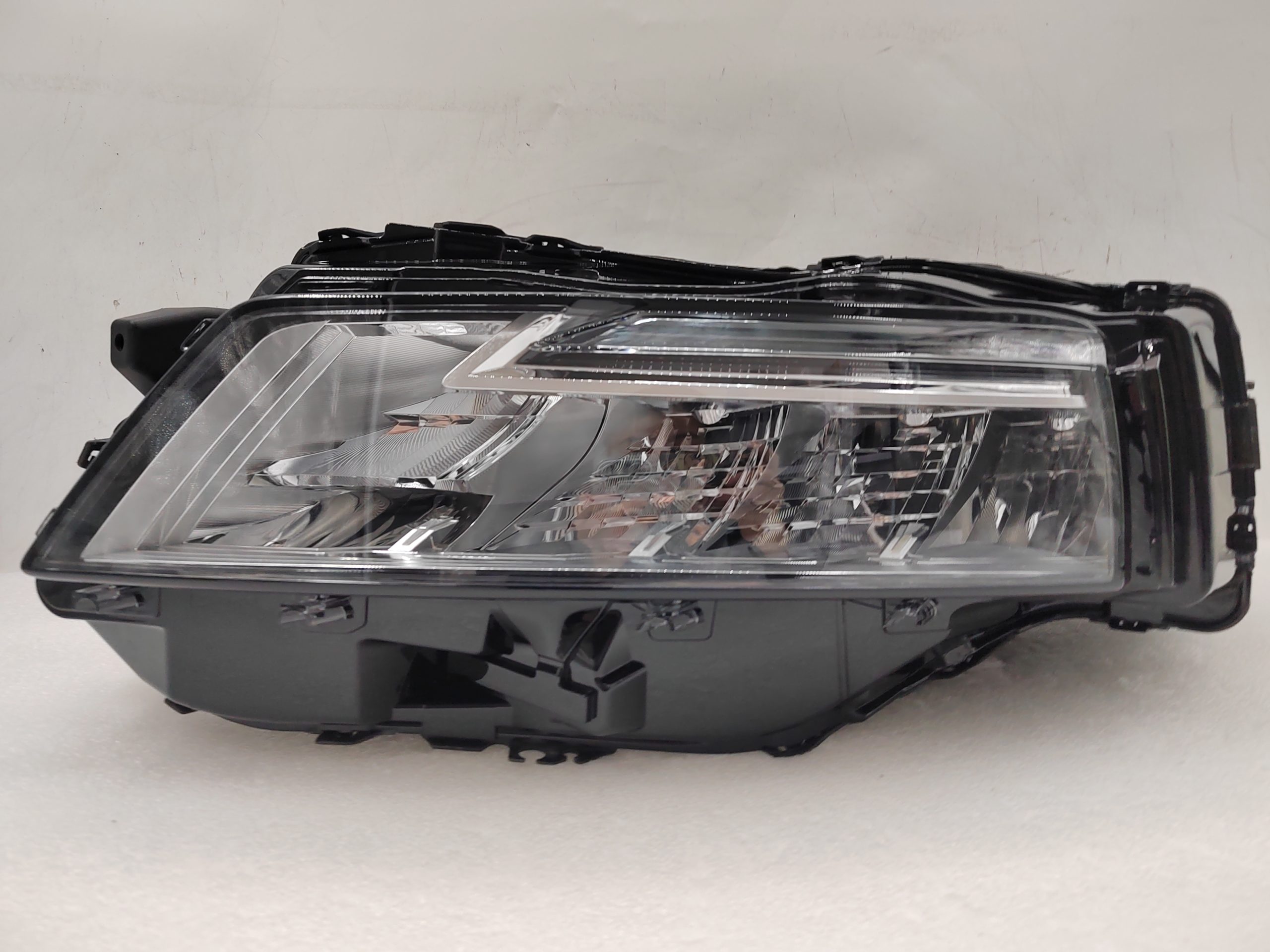NISSAN X-TRAIL/ROGUE 2021-2023 LED L.H.S HEADLIGHT ASSEMBLY