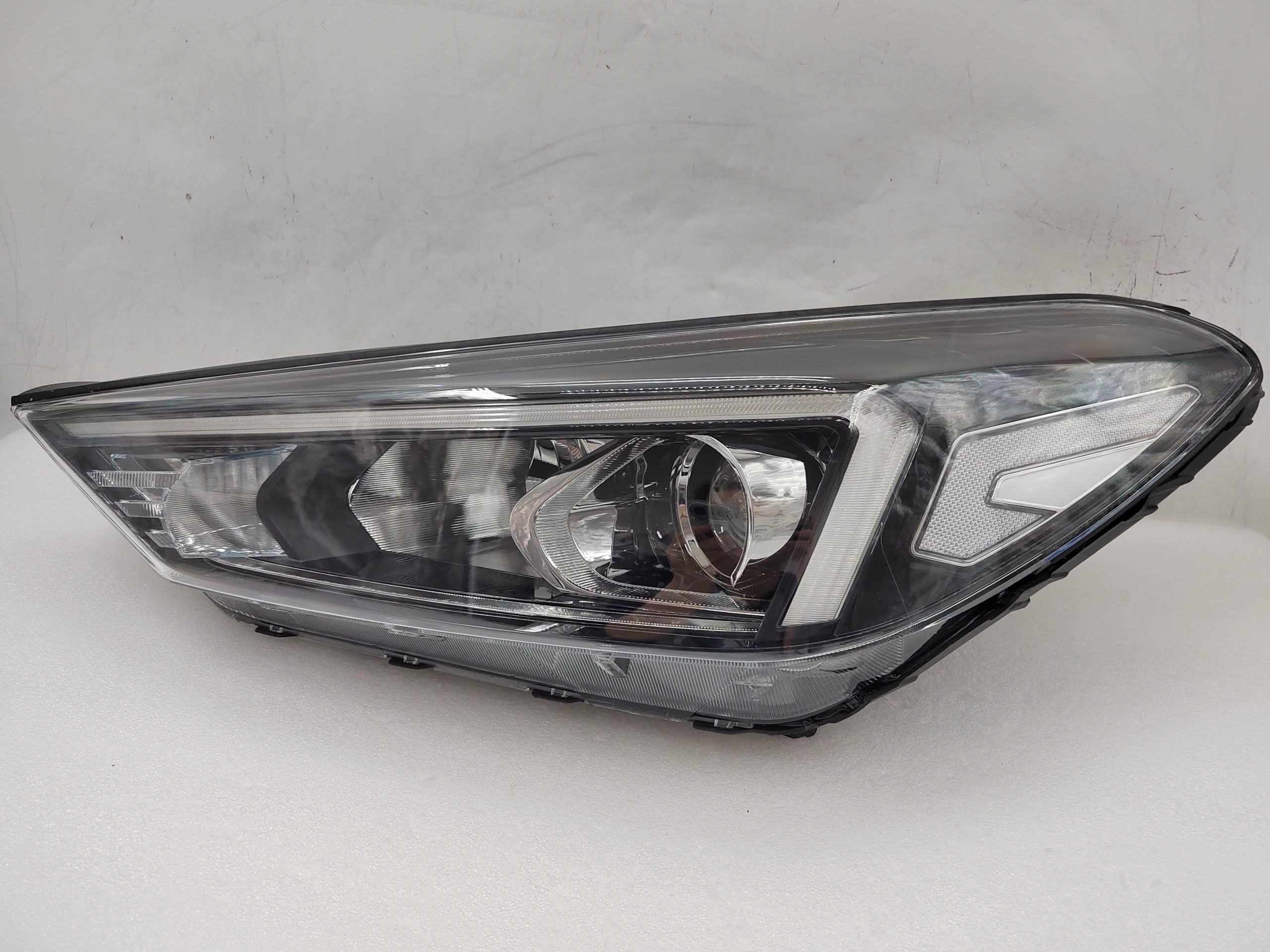 HYUNDAI TUCSON III 2018-2020 HALOGEN L.H.S HEADLIGHT ASSEMBLY