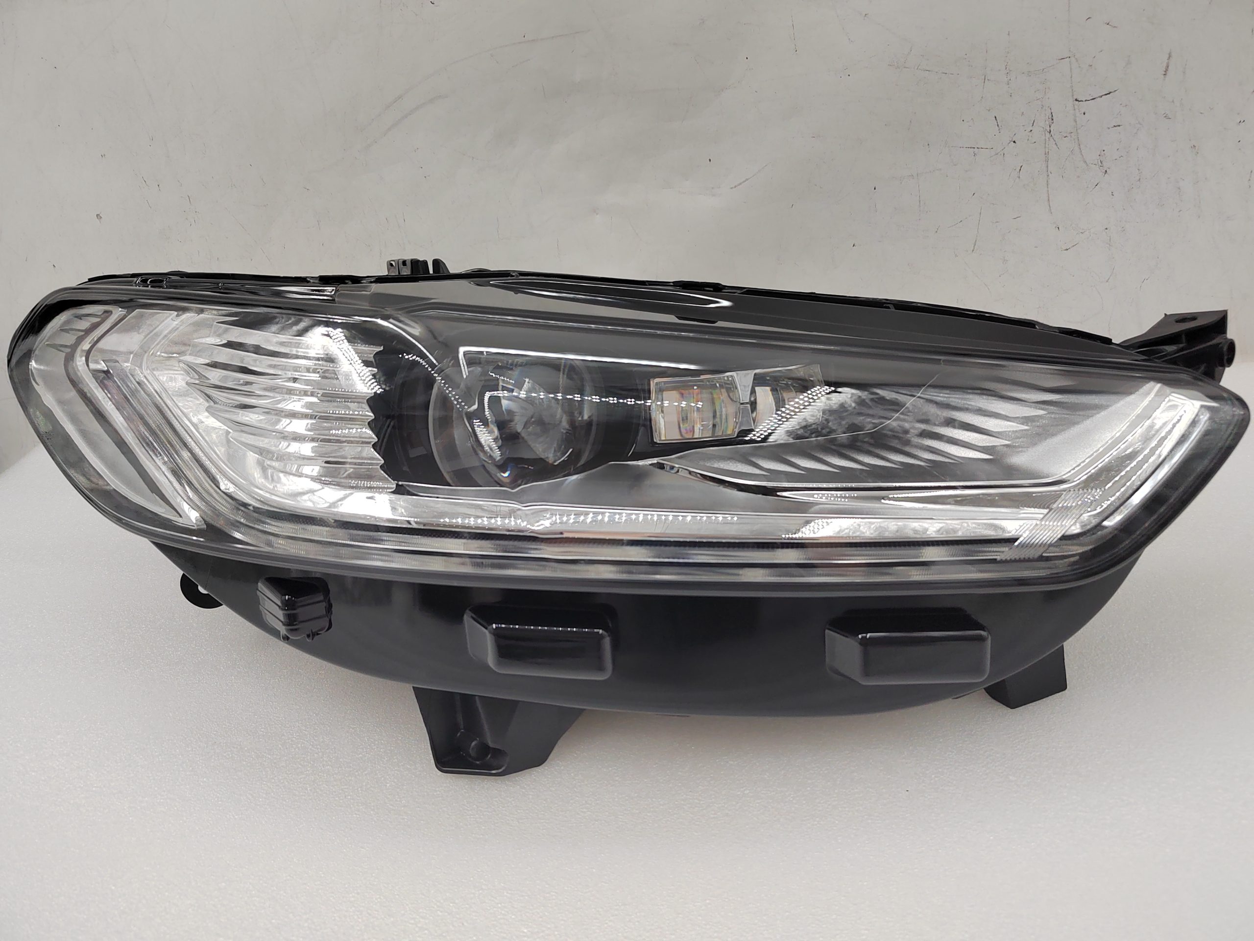 FORD MONDEO MK5 2015-2019 LED R.H.S HEADLIGHT ASSEMBLY