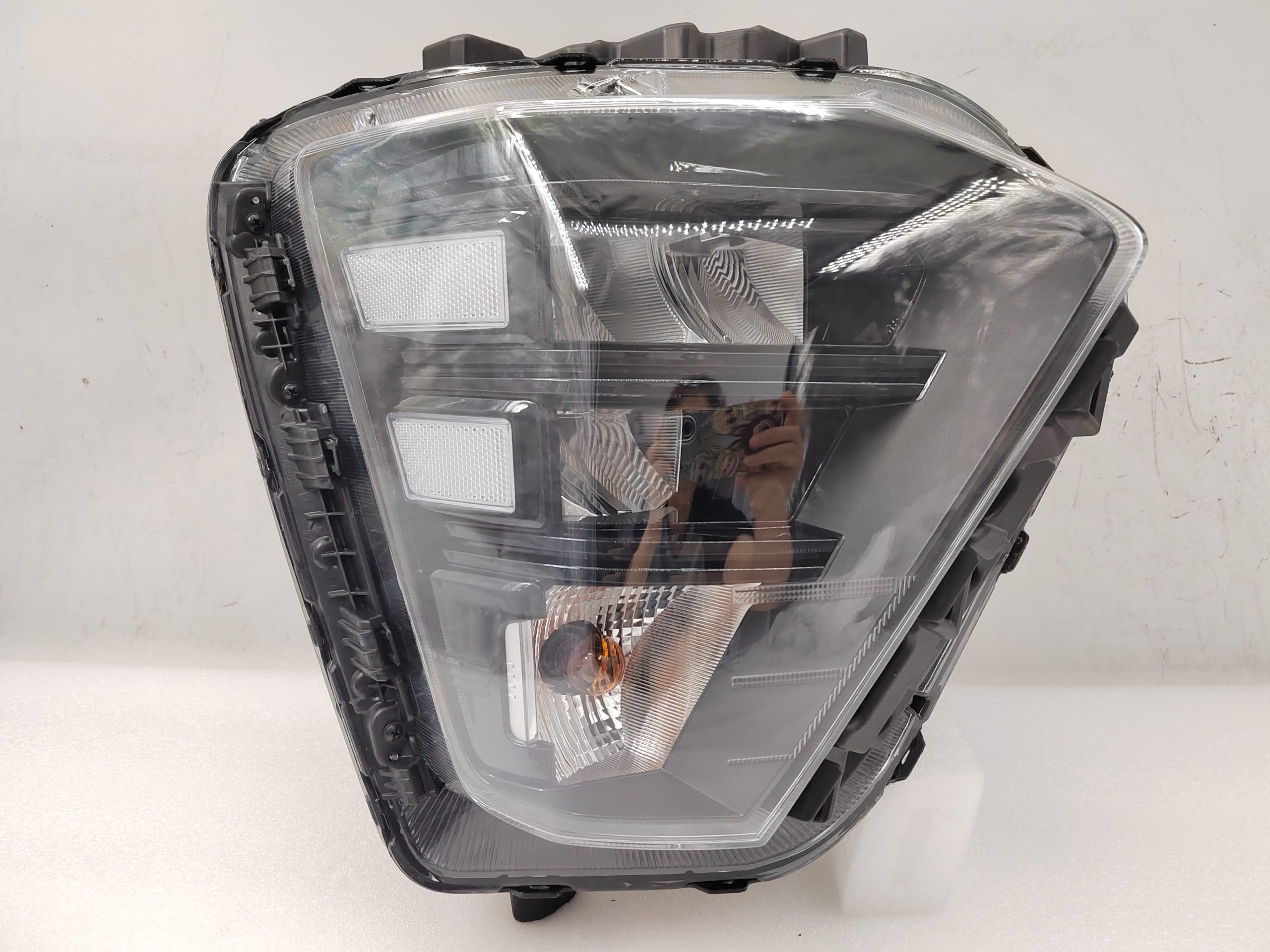 HYUNDAI KONA II 2023-2025  LED R.H.S HEADLIGHT ASSEMBLY