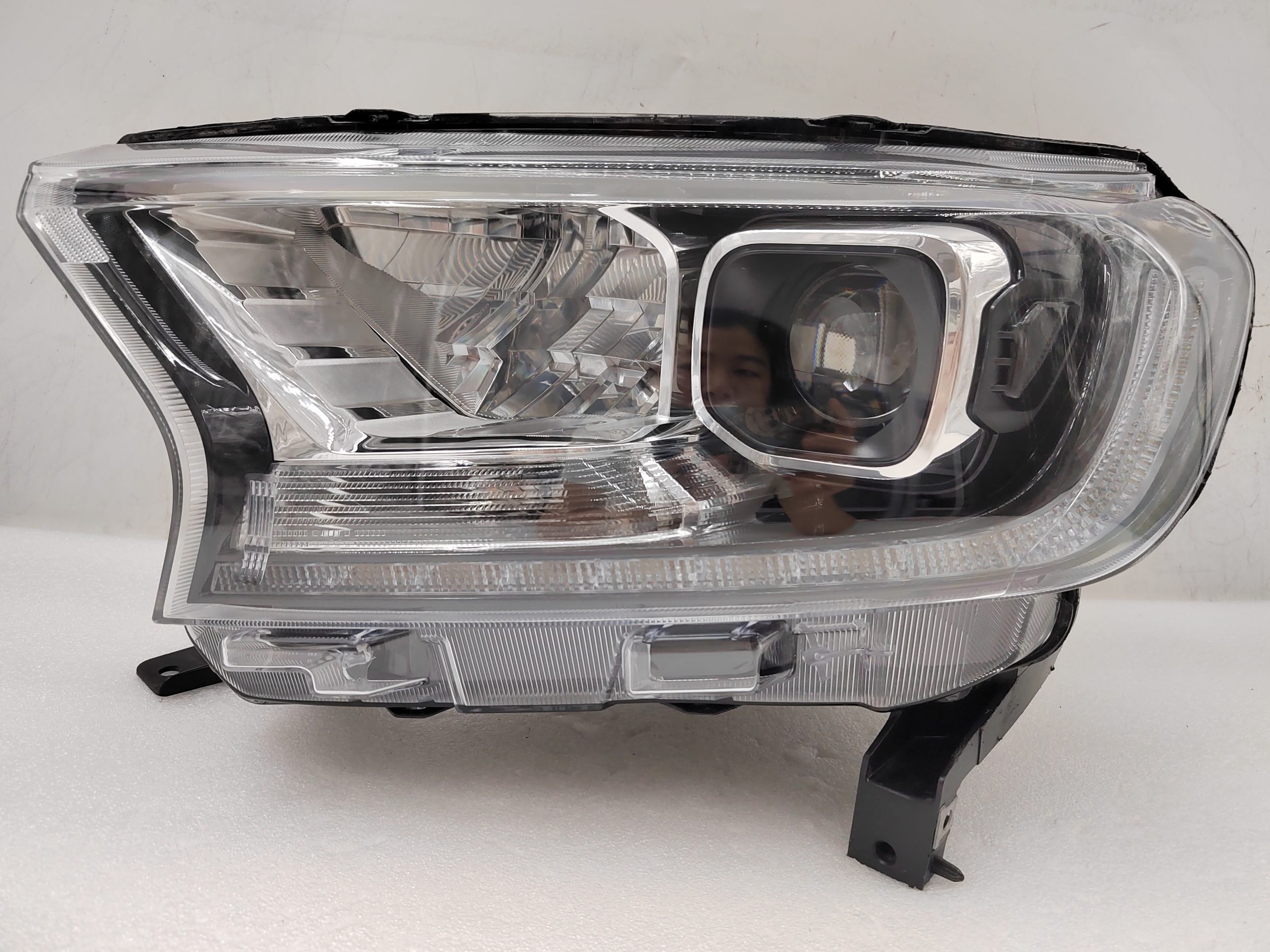 FORD EVEREST RANGER 2020-2021 LED L.H.S HEADLIGHT ASSEMBLY