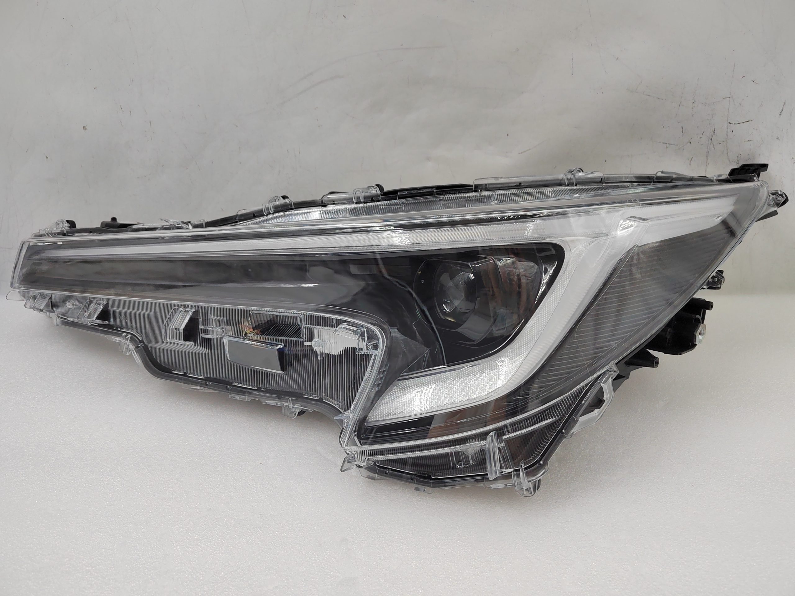 TOYOTA COROLLA 2022-2024 LED L.H.S HEADLIGHT ASSEMBLY