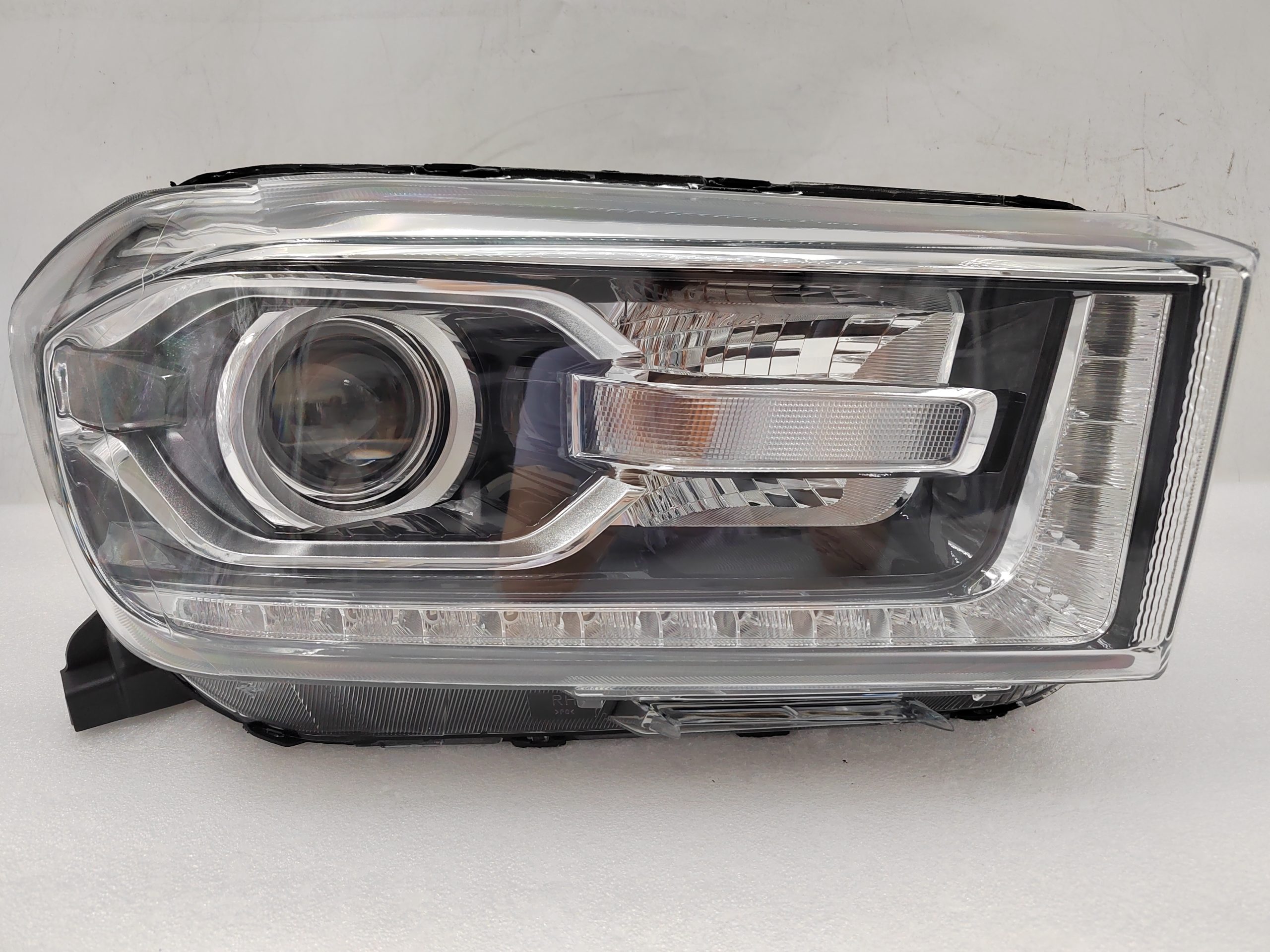 MAXUS LDV T60 2017-2020 LED R.H.S HEADLIGHT ASSEMBLY