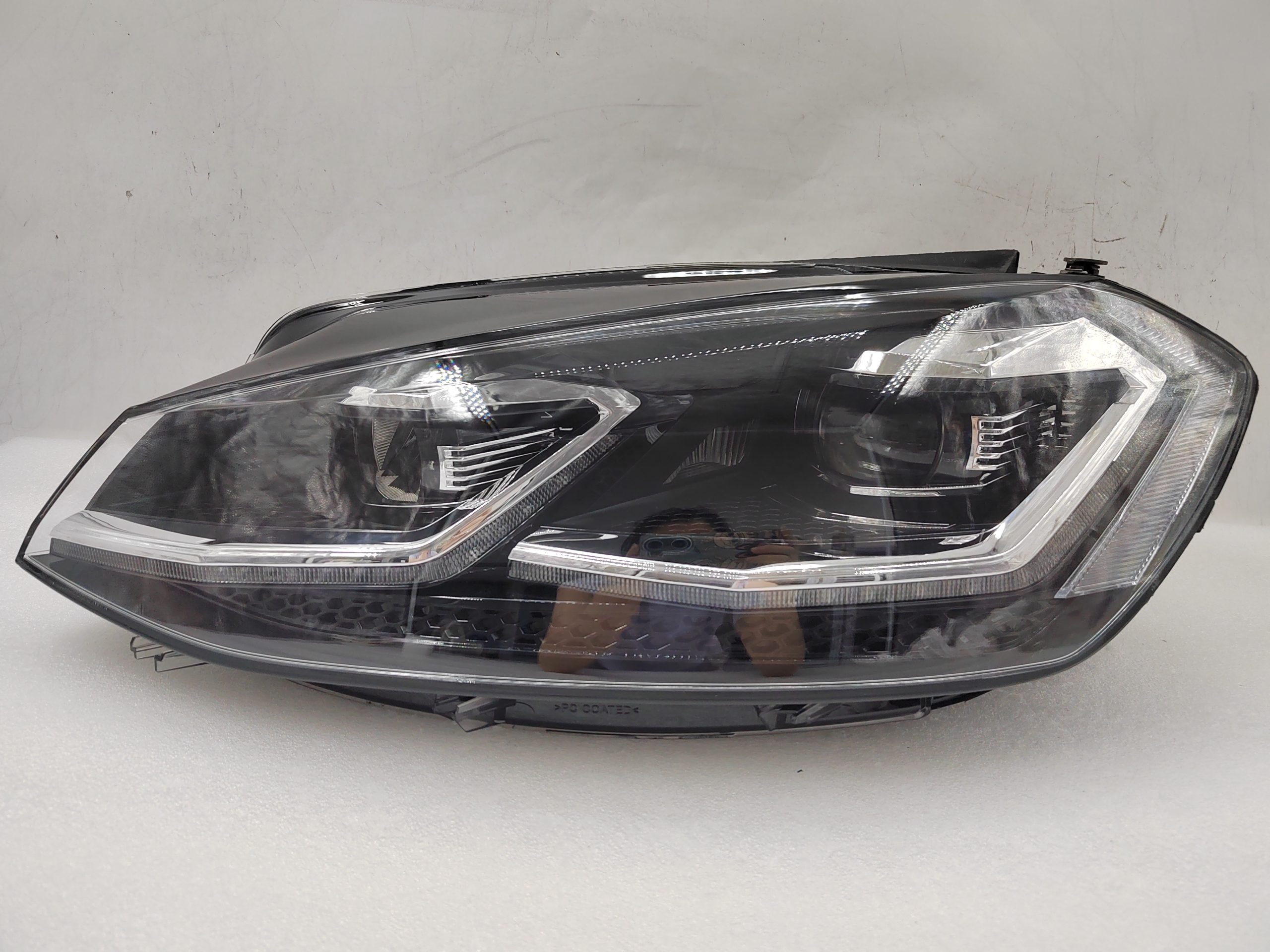 VOLKSWAGEN GOLF 2017-2019 LED L.H.S HEADLIGHT ASSEMBLY
