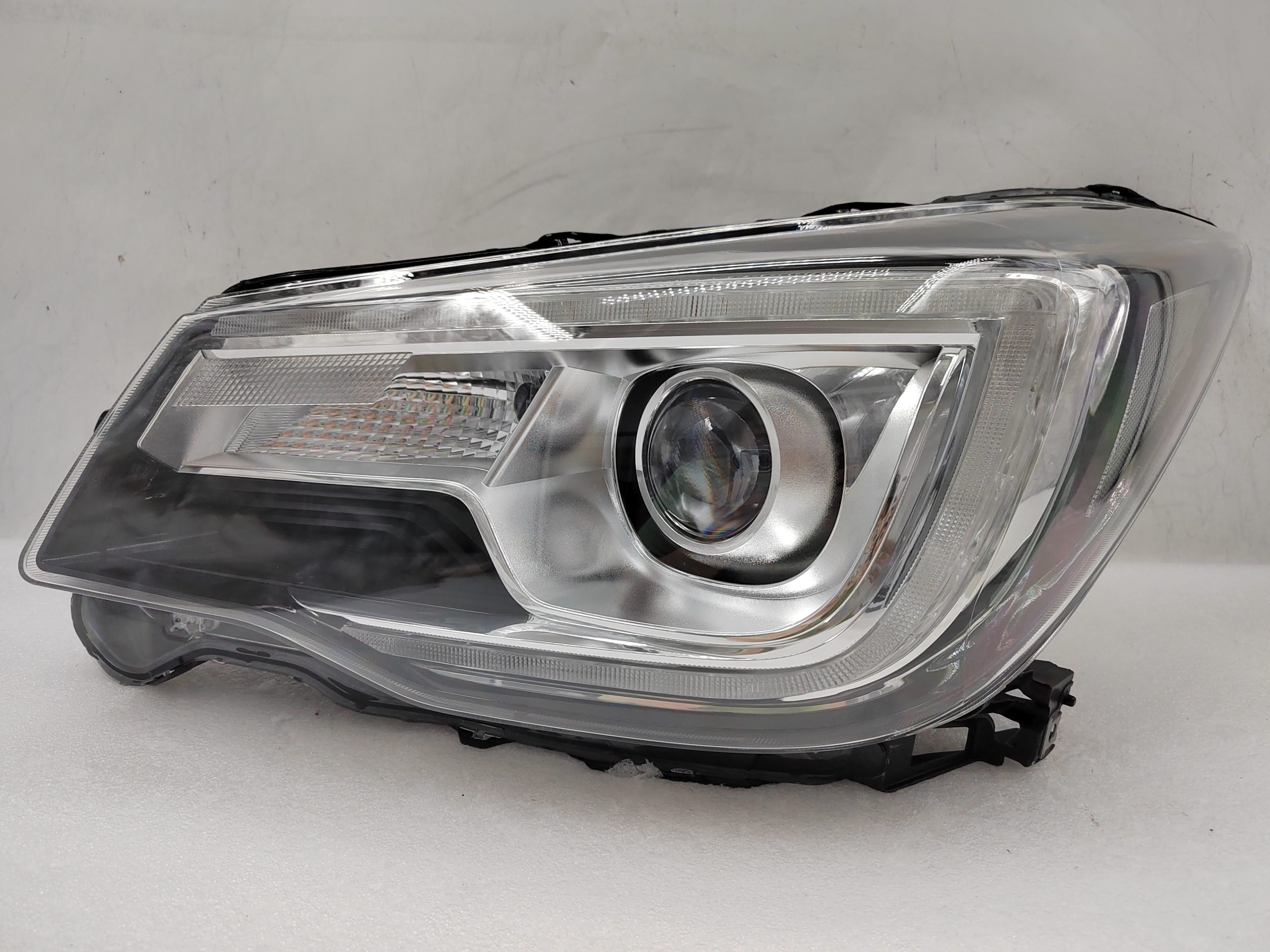 SUBARU FORESTER 2016-2018 LED L.H.S HEADLIGHT ASSEMBLY