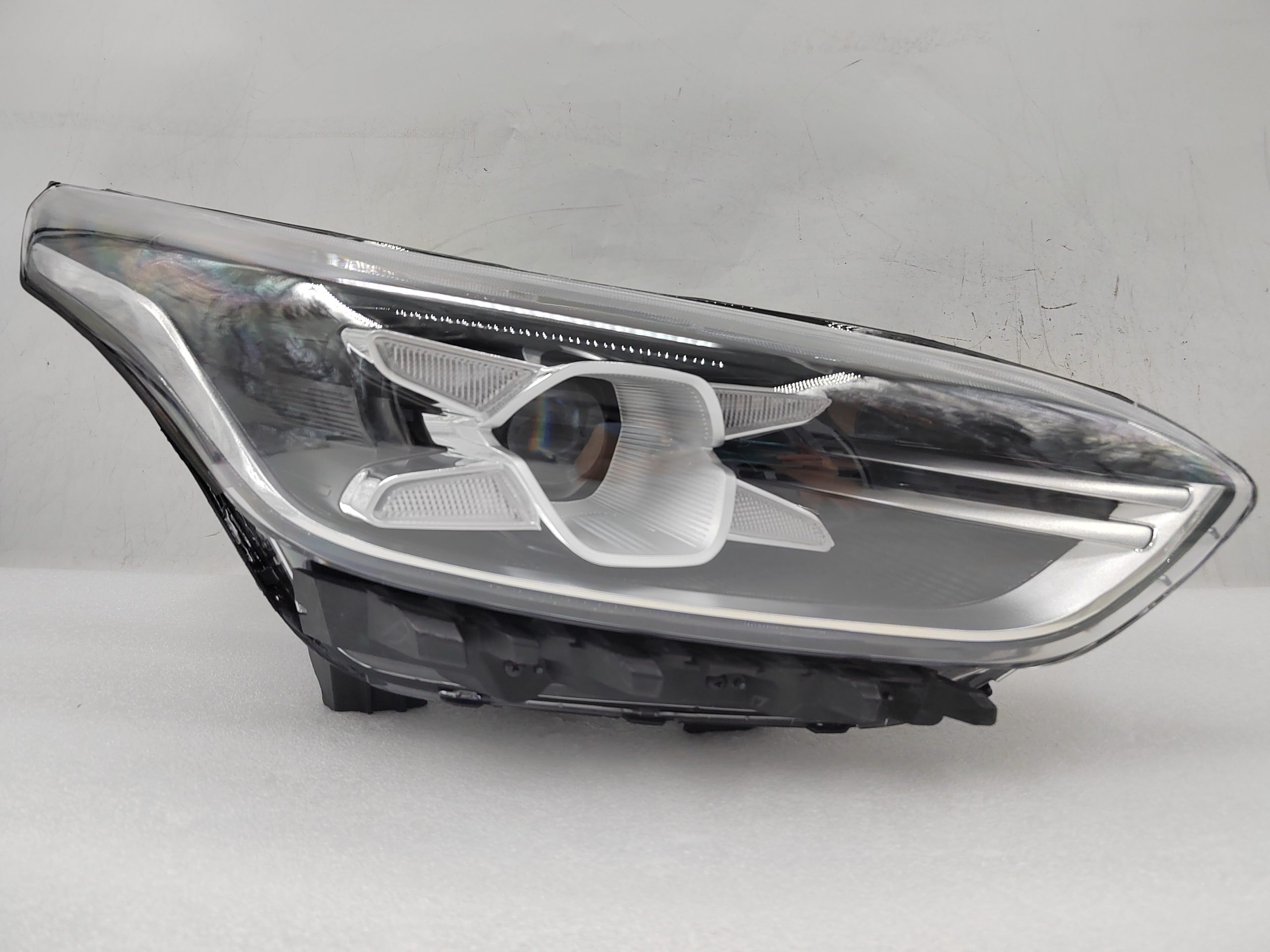KIA CERATO 2018-2020 LED R.H.S HEADLIGHT ASSEMBLY