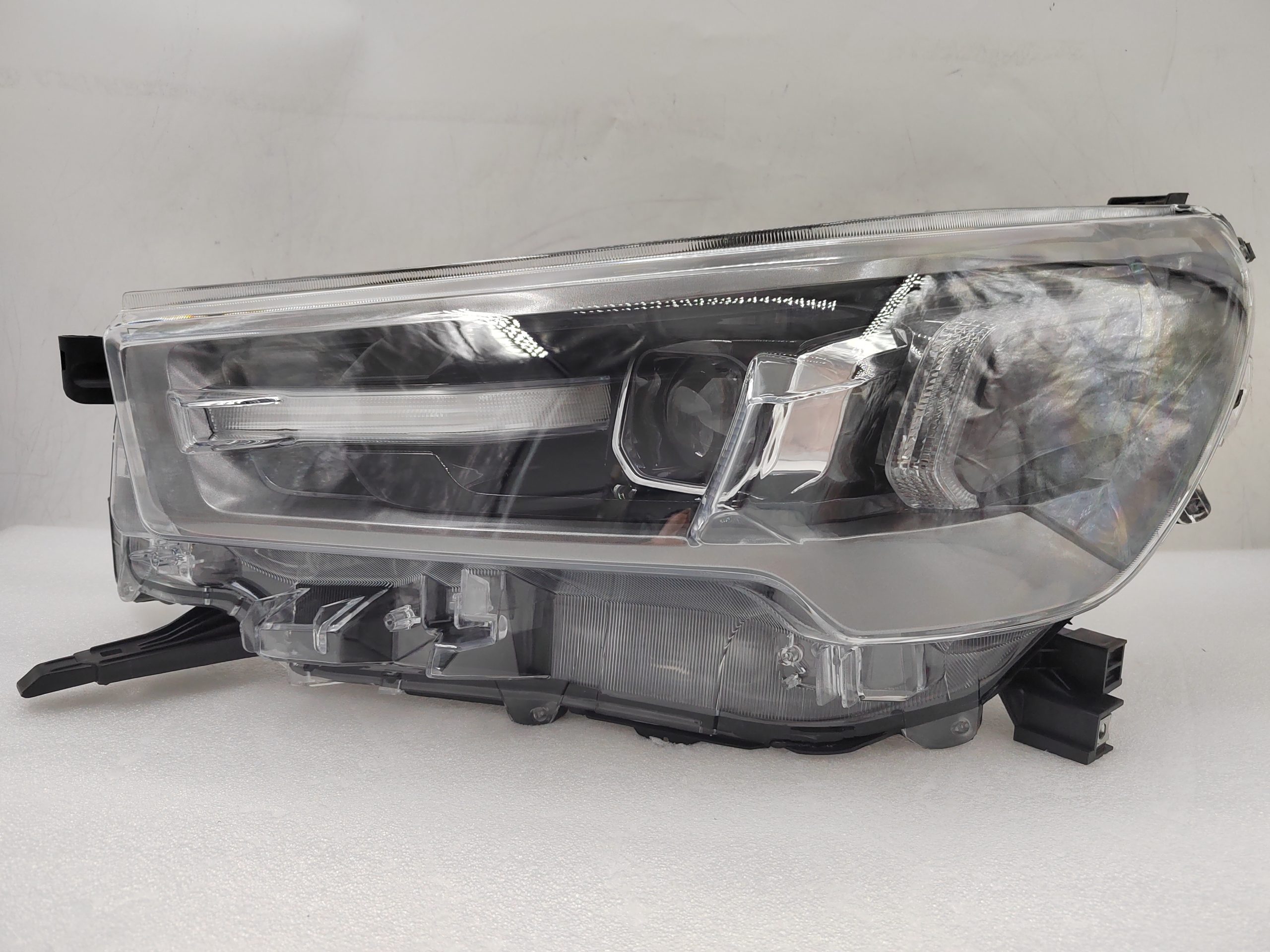 TOYOTA HILUX REVO 2020-2023 LED L.H.S HEADLIGHT ASSEMBLY