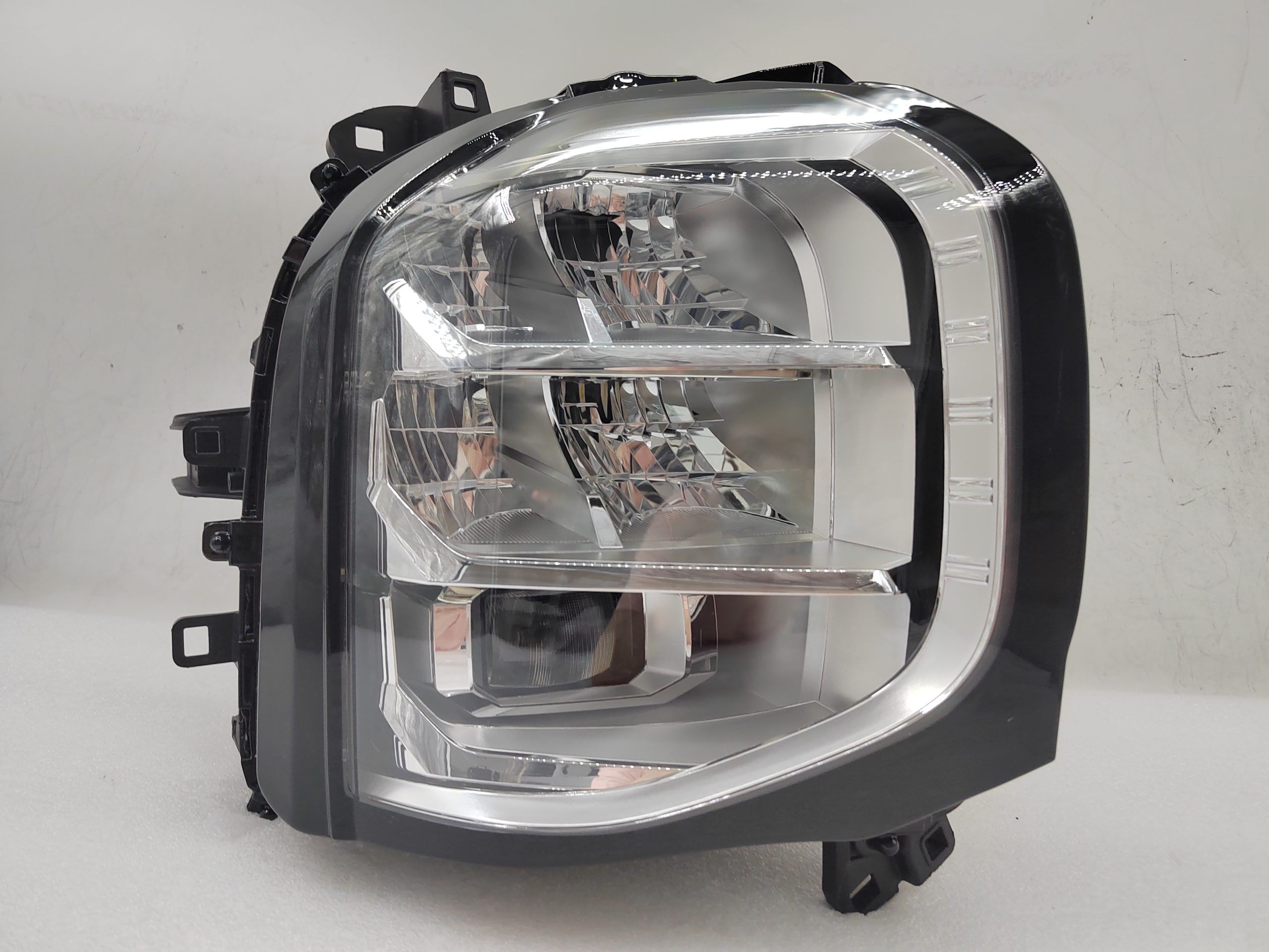 MITSUBISHI OUTLANDER 2021-2023 LED R.H.S HEADLIGHT ASSEMBLY