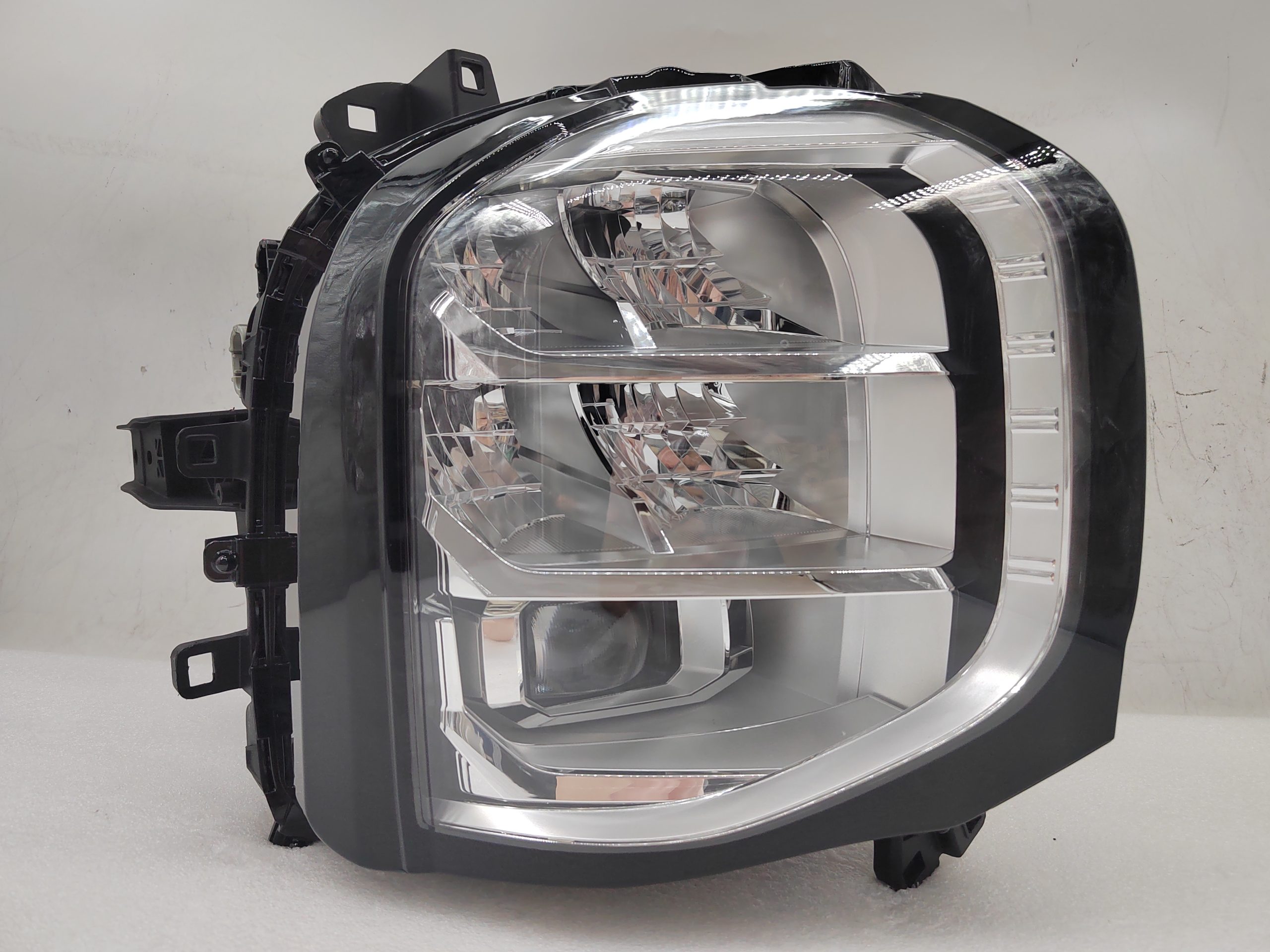 MITSUBISHI OUTLANDER 2021-2023 LED R.H.S HEADLIGHT ASSEMBLY