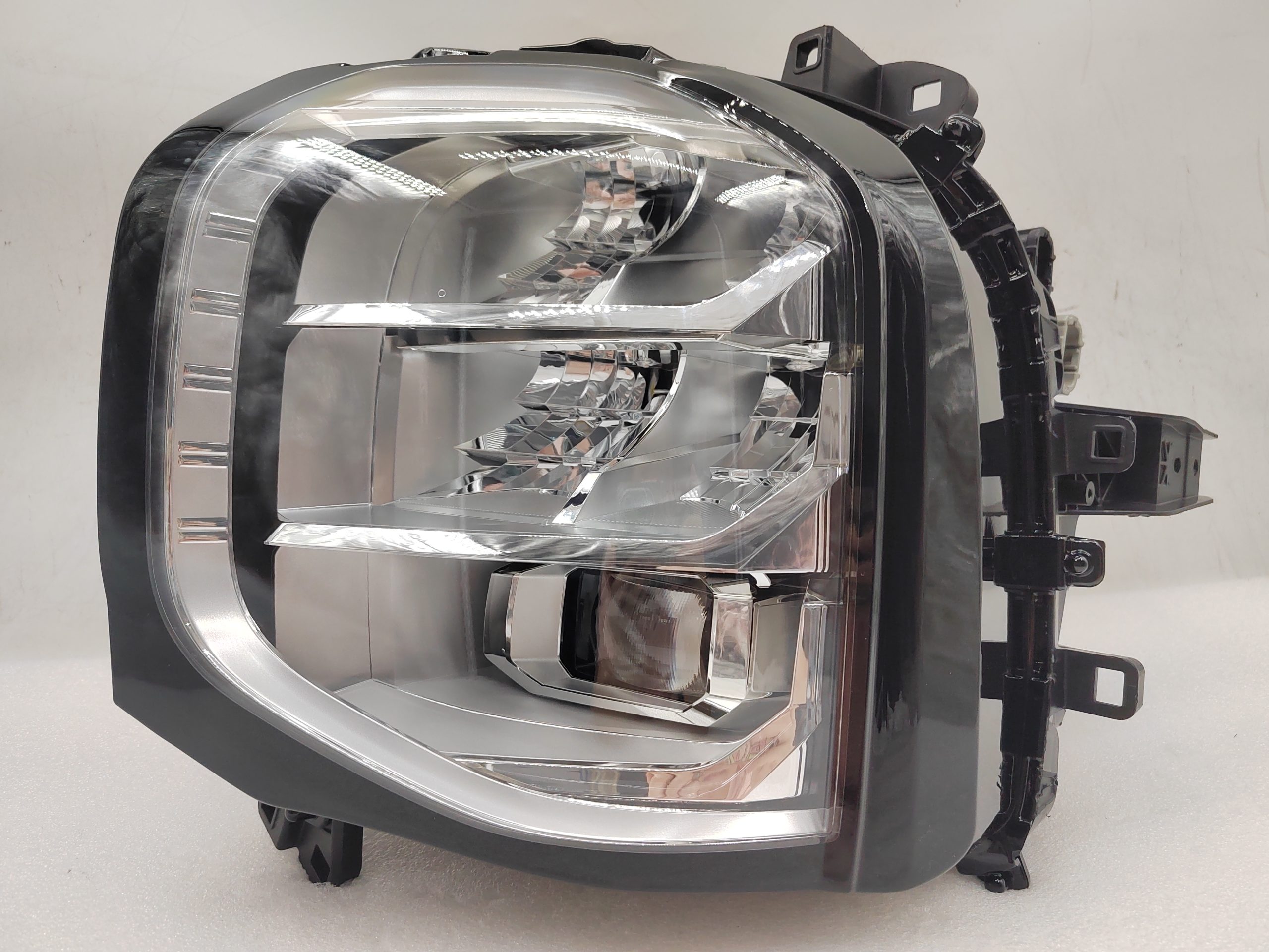 MITSUBISHI OUTLANDER 2021-2023 LED L.H.S HEADLIGHT ASSEMBLY