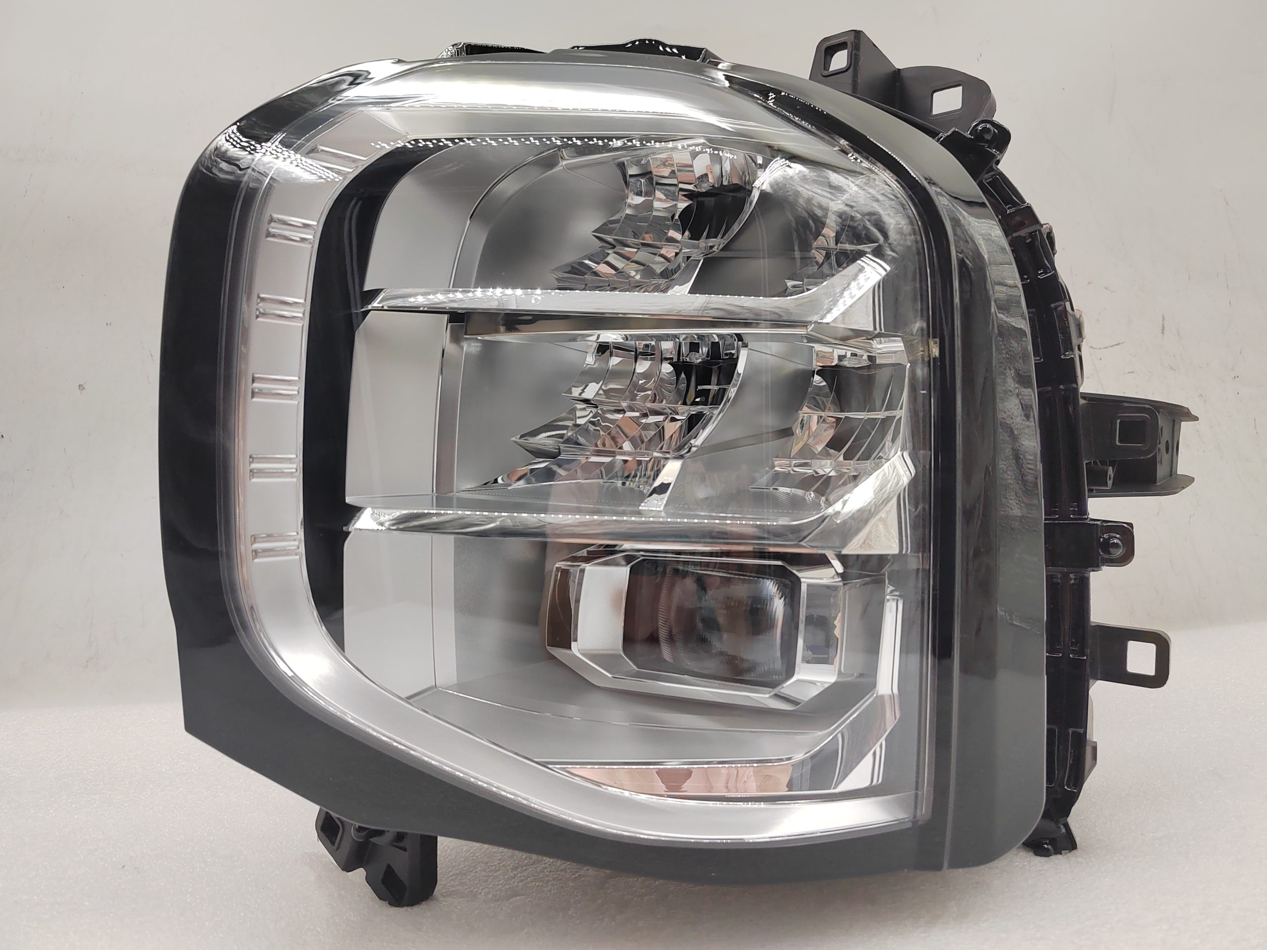 MITSUBISHI OUTLANDER 2021-2023 LED L.H.S HEADLIGHT ASSEMBLY