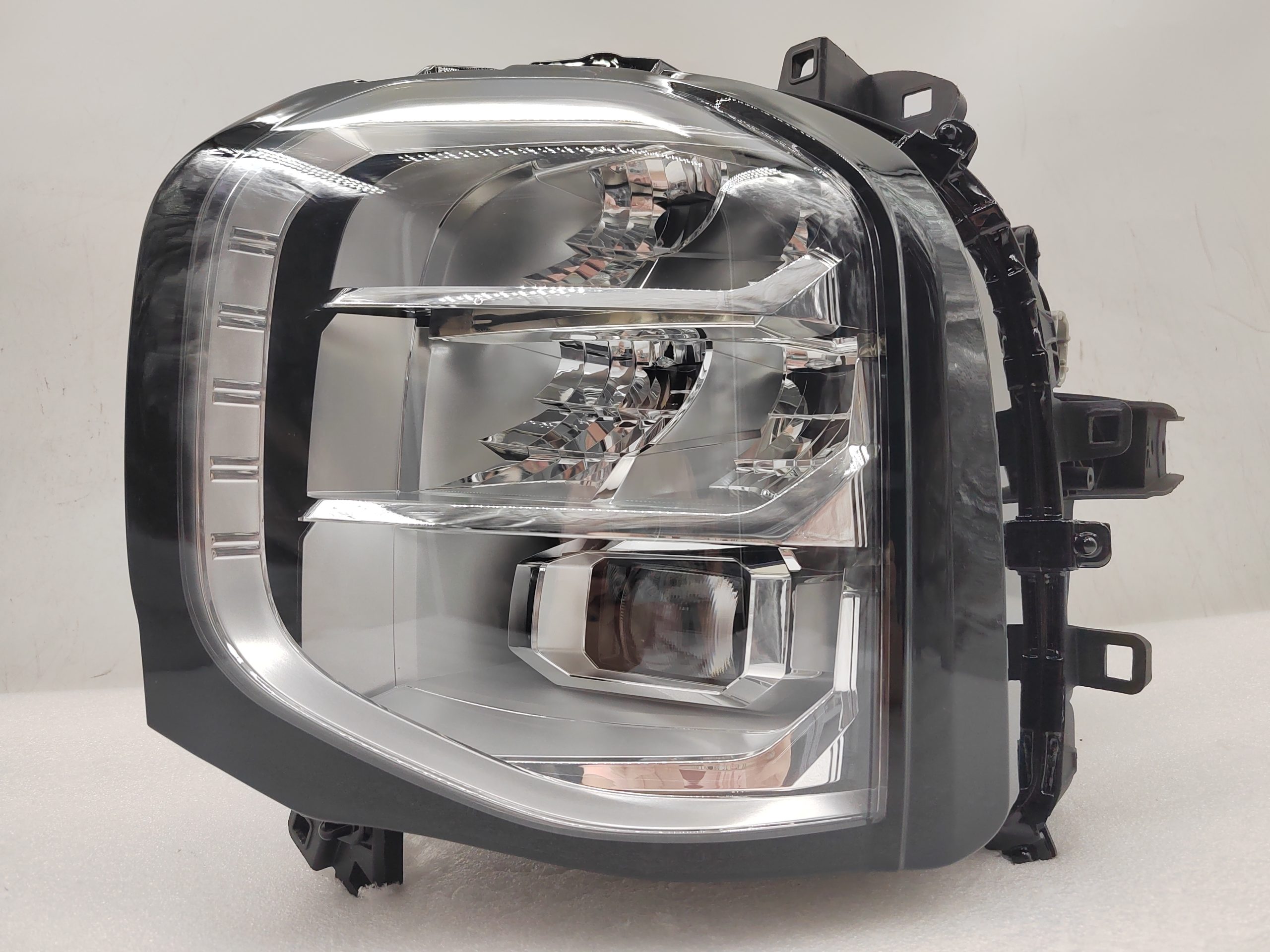 MITSUBISHI OUTLANDER 2021-2023 LED L.H.S HEADLIGHT ASSEMBLY