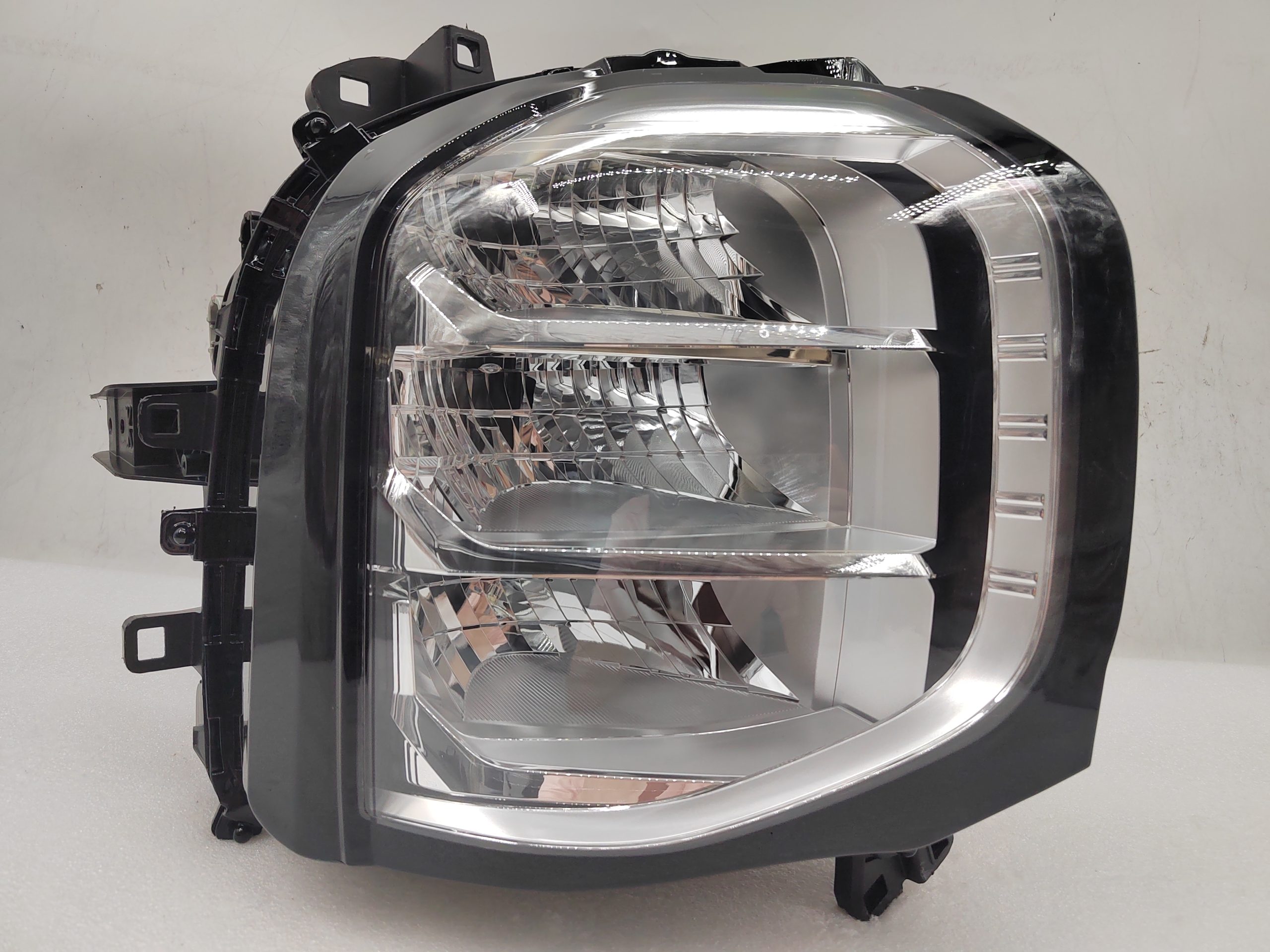 MITSUBISHI OUTLANDER 2021-2023 LED R.H.S HEADLIGHT ASSEMBLY