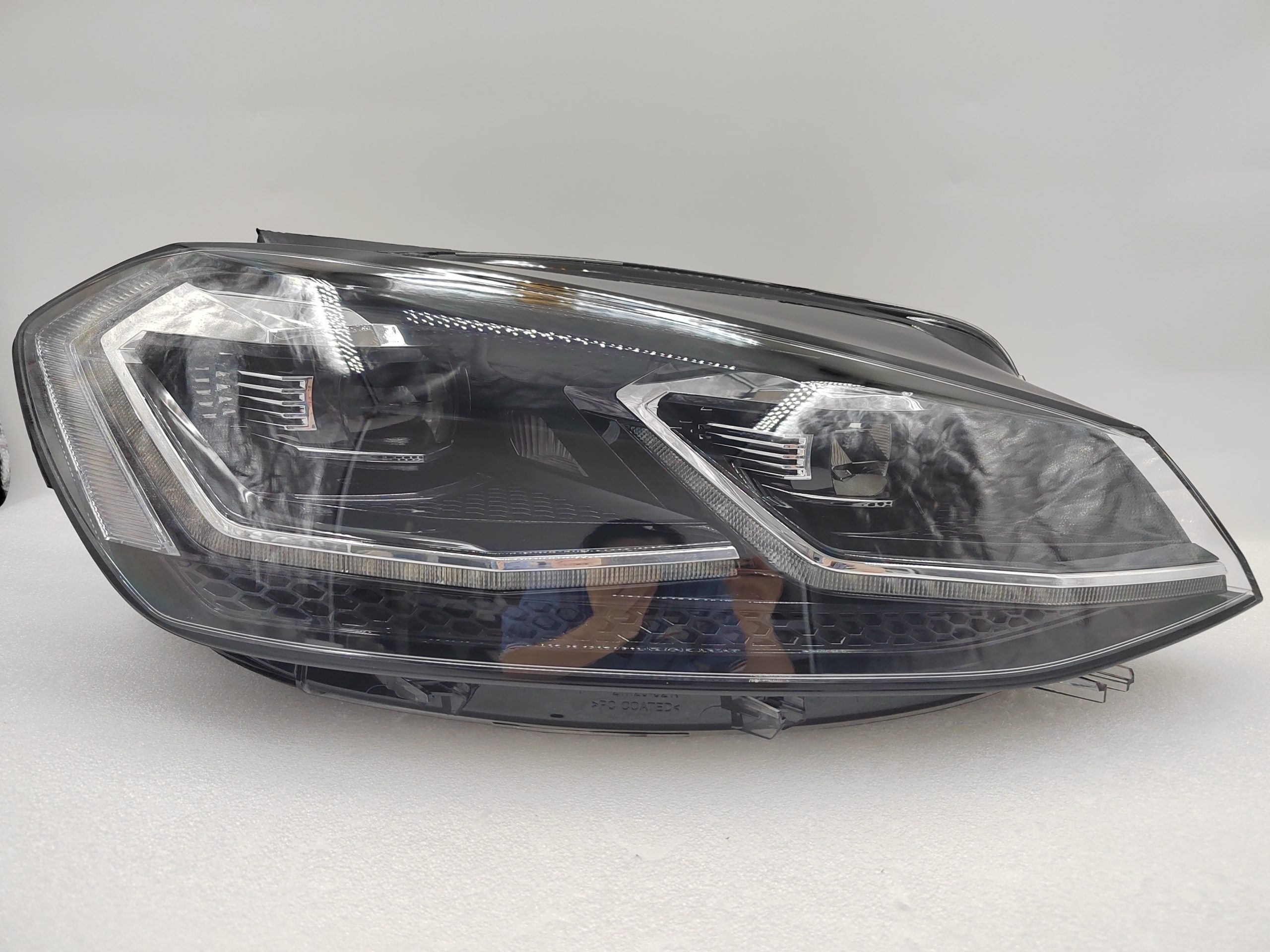 VOLKSWAGEN GOLF 2017-2019 LED R.H.S HEADLIGHT ASSEMBLY