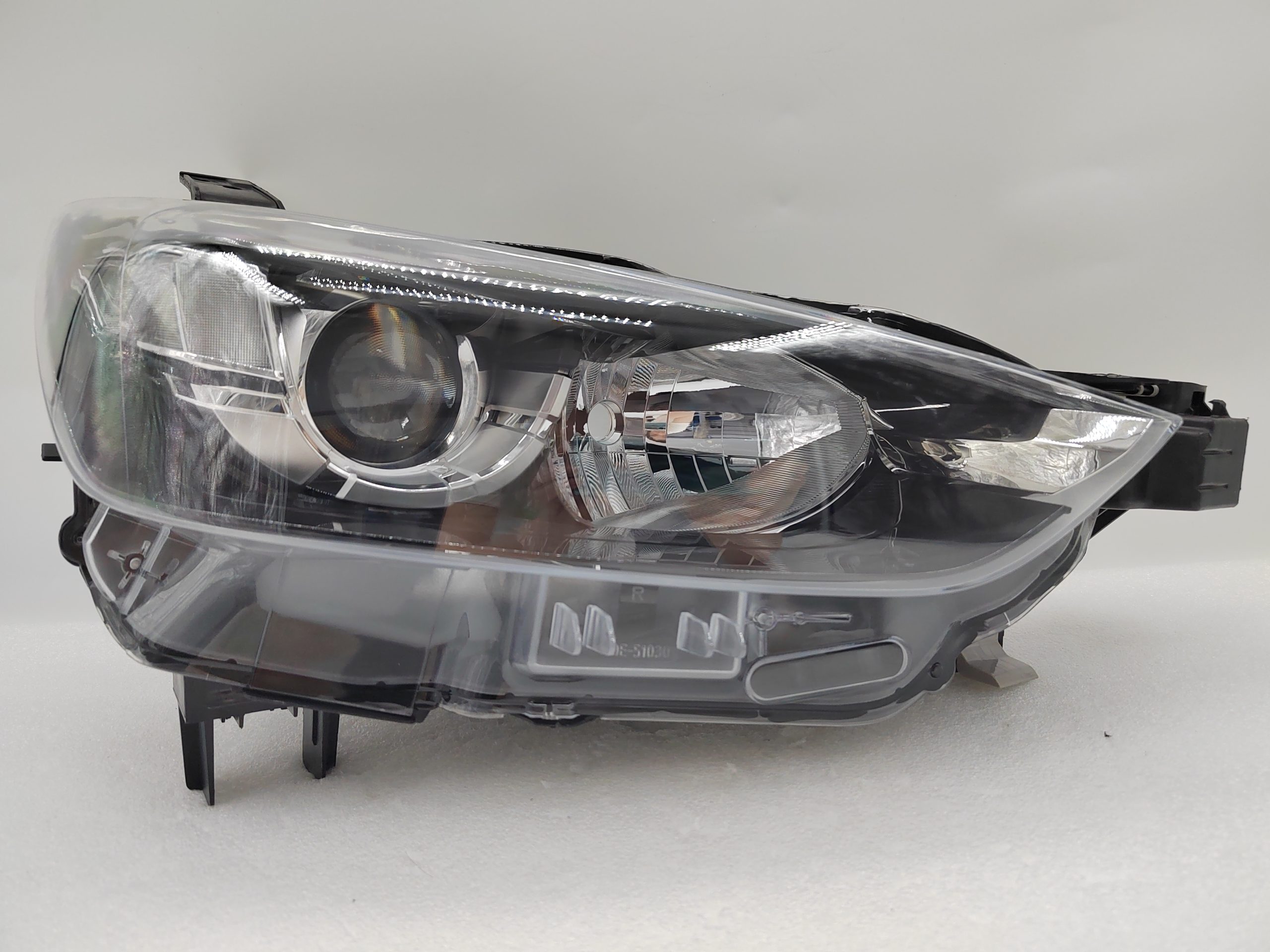 MAZDA CX-3 2016-2018 HALOGEN R.H.S HEADLIGHT ASSEMBLY