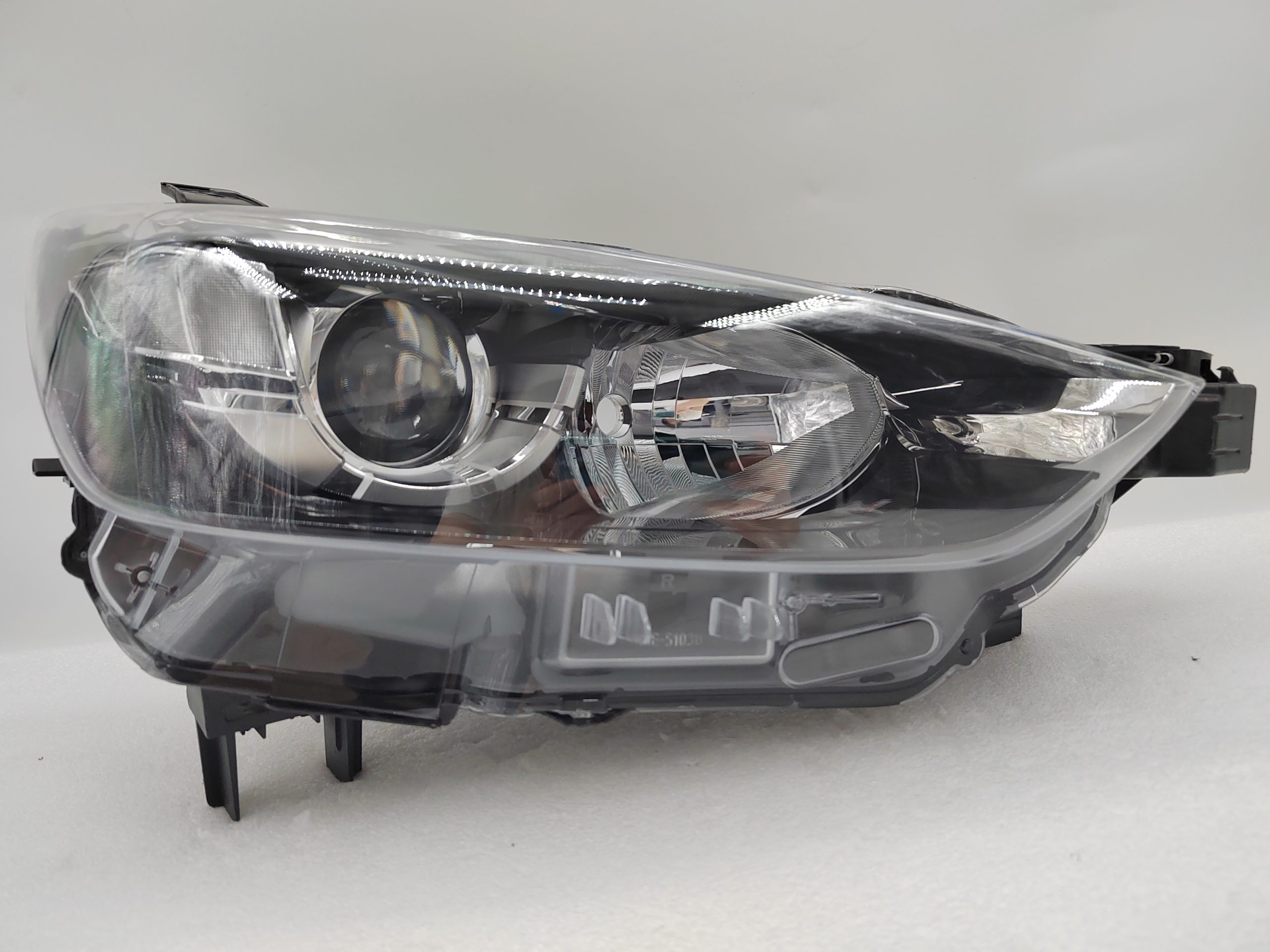 MAZDA CX-3 2016-2018 HALOGEN R.H.S HEADLIGHT ASSEMBLY