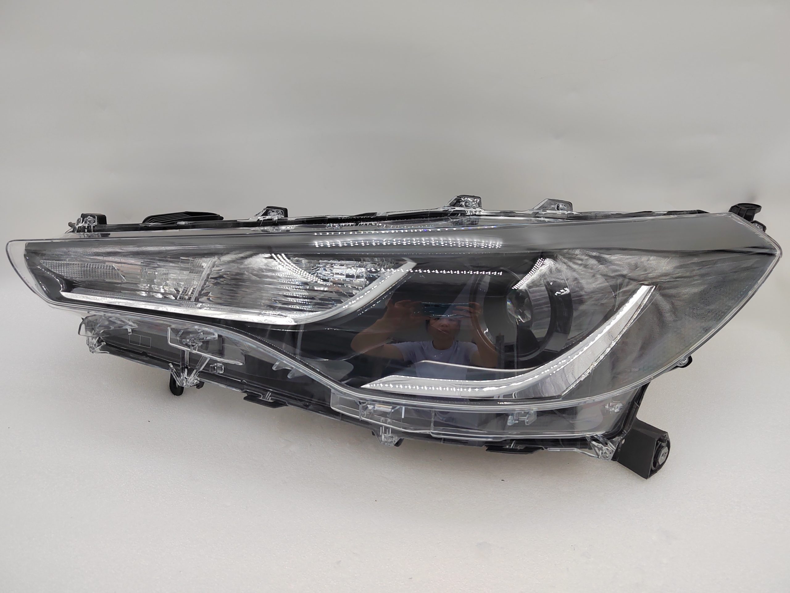 TOYOTA COROLLA CROSS 2021-2023 LED L.H.S HEADLIGHT ASSEMBLY
