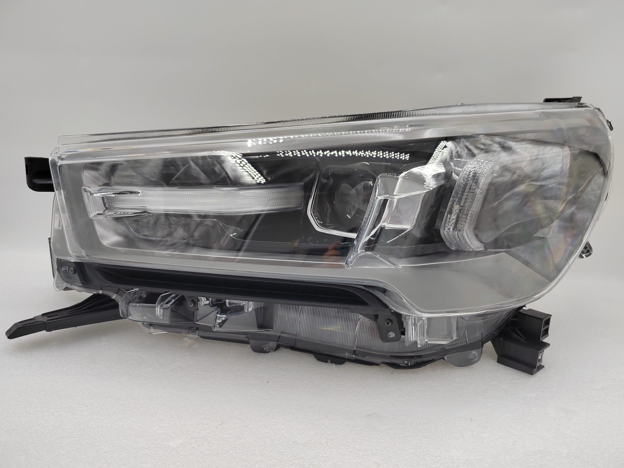 TOYOTA HILUX REVO 2020-2023 LED L.H.S HEADLIGHT ASSEMBLY