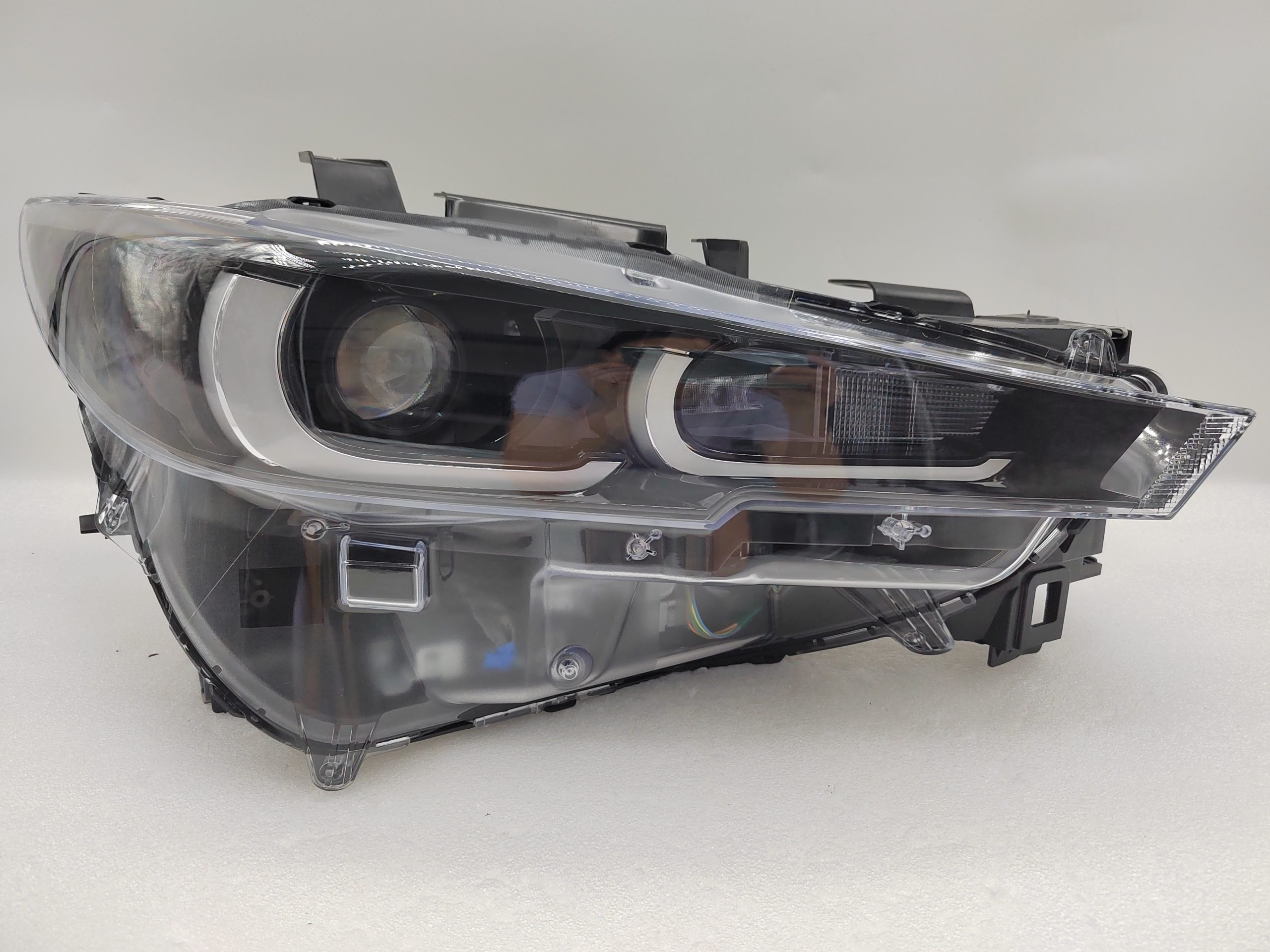 MAZDA CX-5 2022-2024 LED R.H.S HEADLIGHT ASSEMBLY