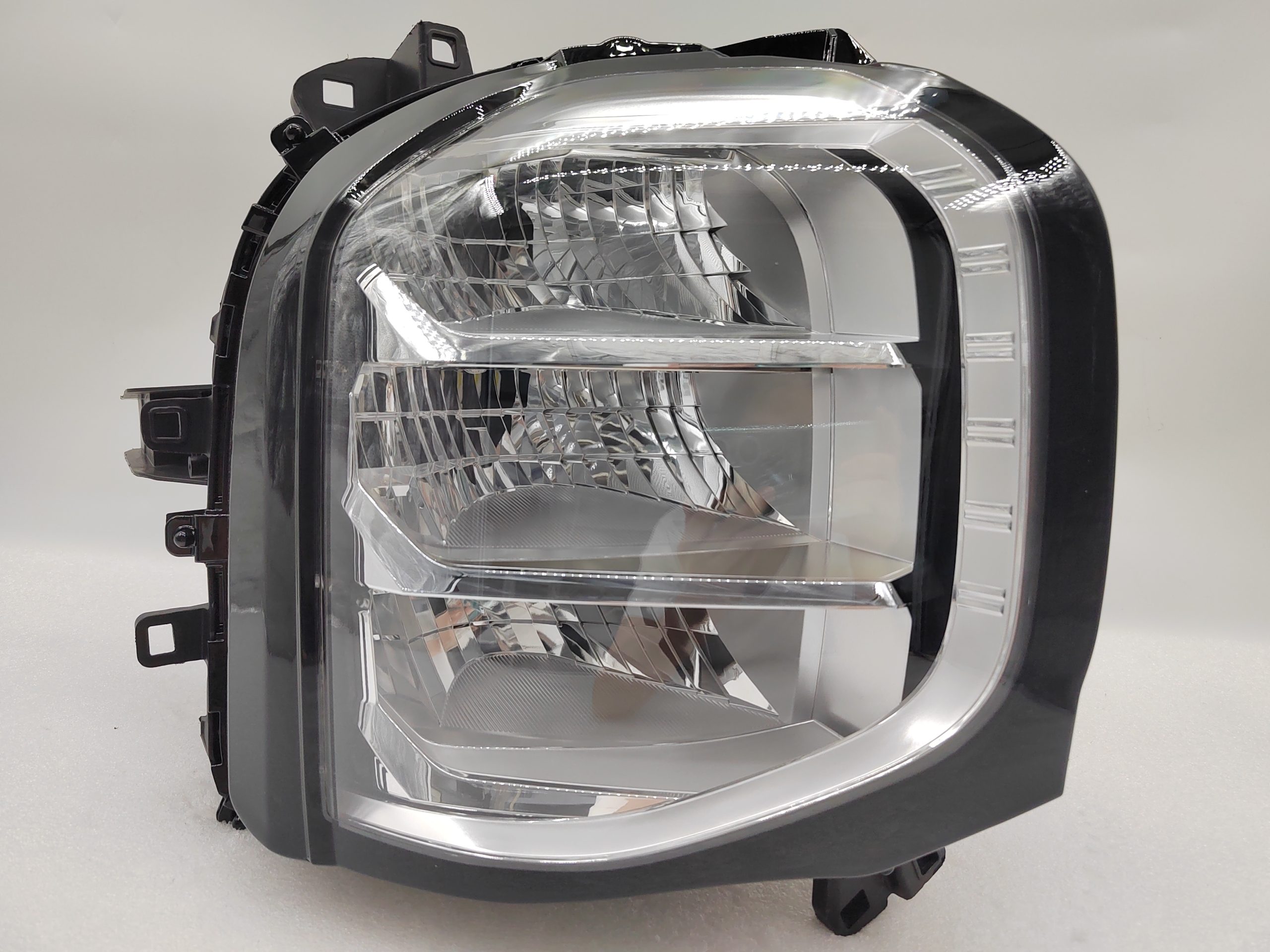 MITSUBISHI OUTLANDER 2021-2023 LED R.H.S HEADLIGHT ASSEMBLY