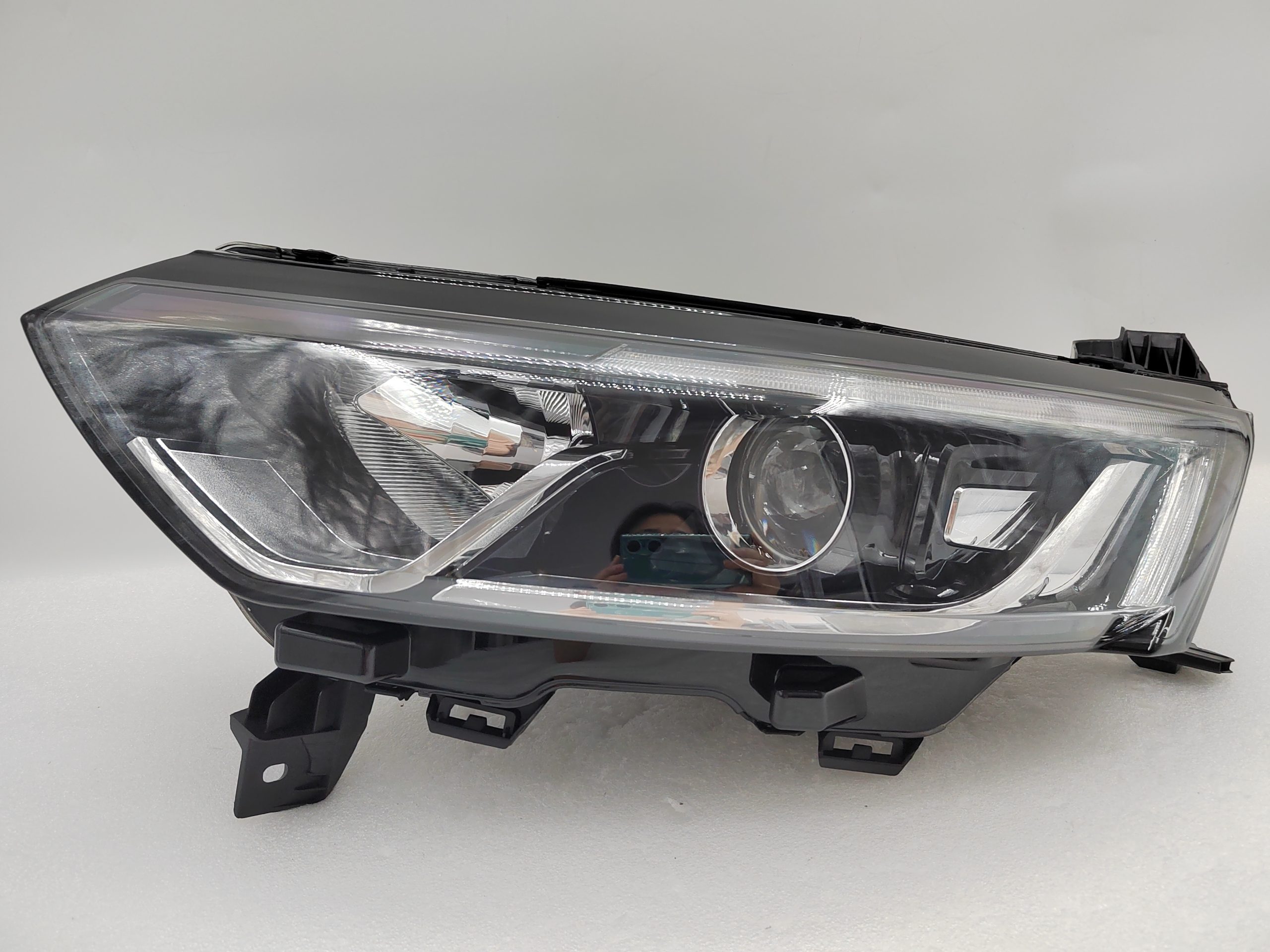 RENAULT KOLEOS 2016-2020 HALOGEN L.H.S HEADLIGHT ASSEMBLY