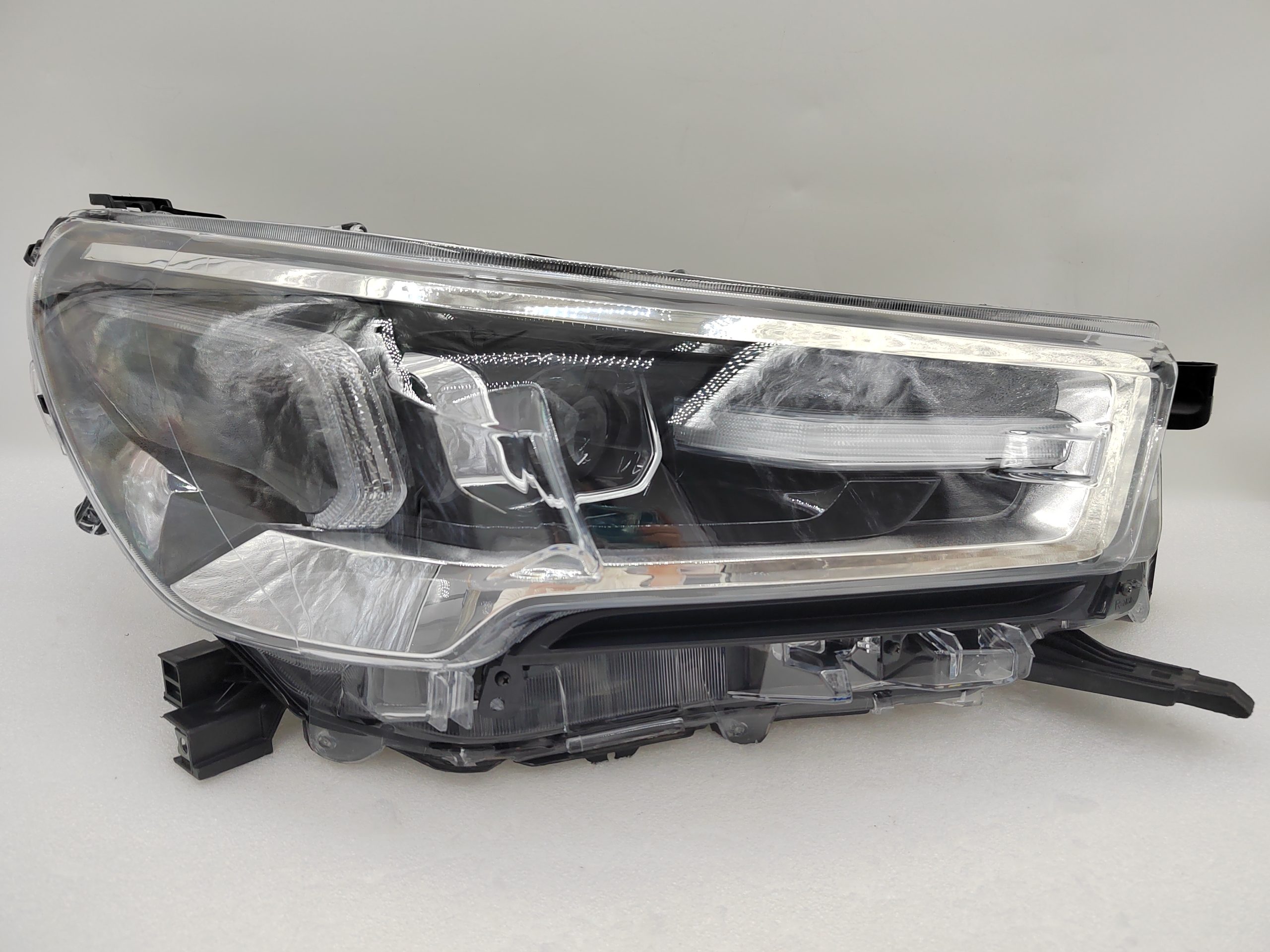 TOYOTA HILUX REVO 2020-2023 LED R.H.S HEADLIGHT ASSEMBLY