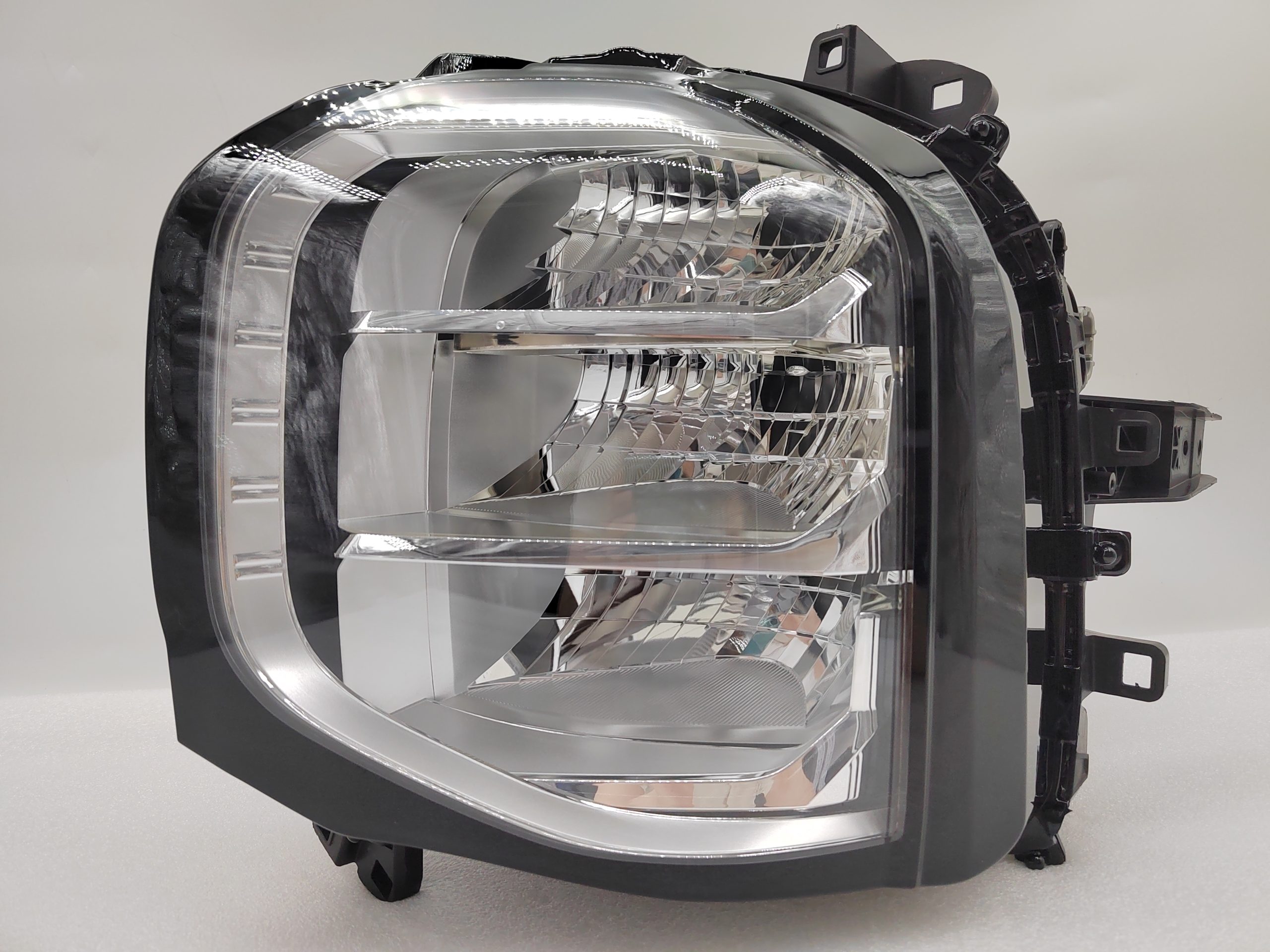 MITSUBISHI OUTLANDER 2021-2023 LED L.H.S HEADLIGHT ASSEMBLY